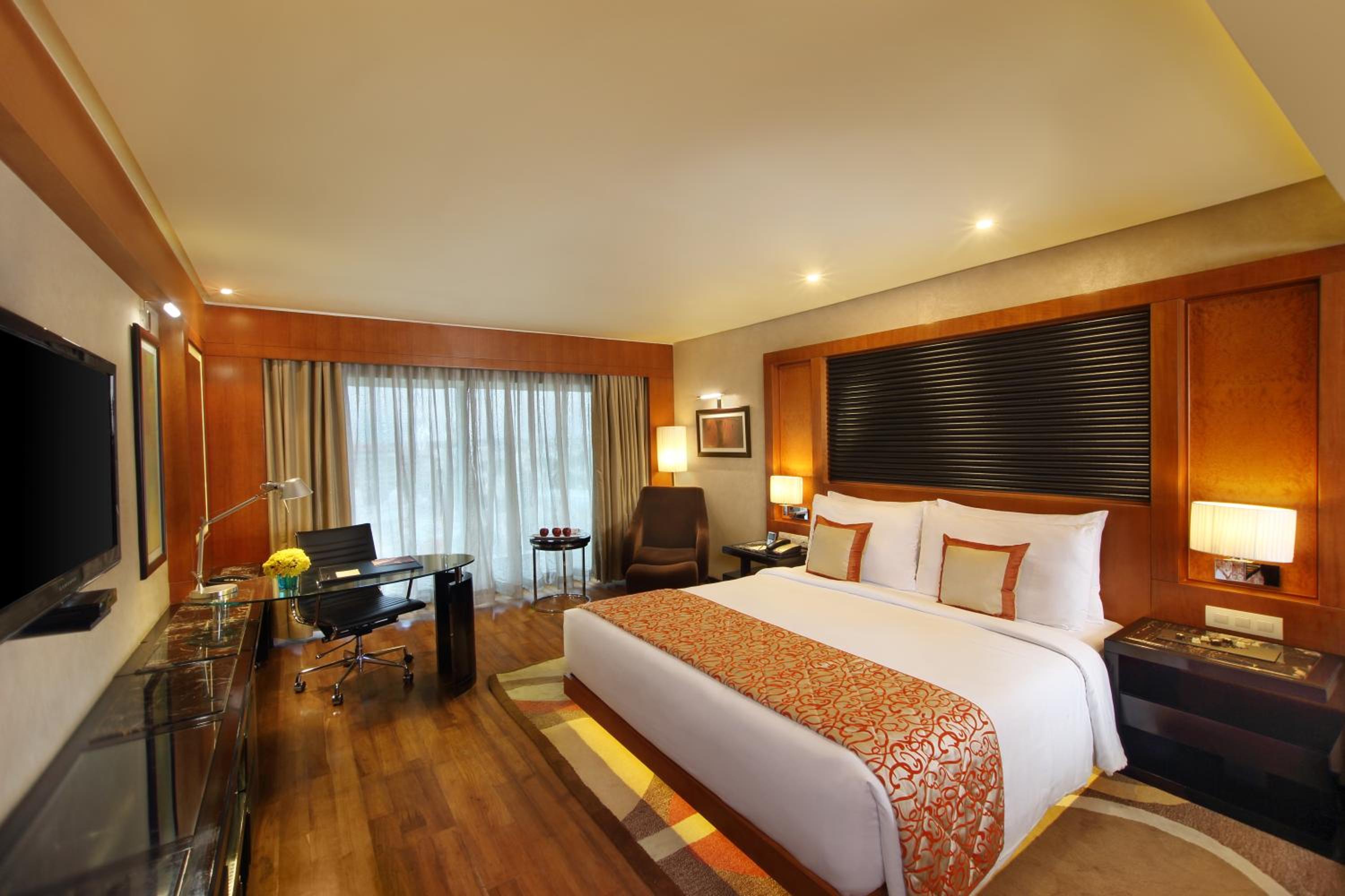 Deluxe Room - Photo 5