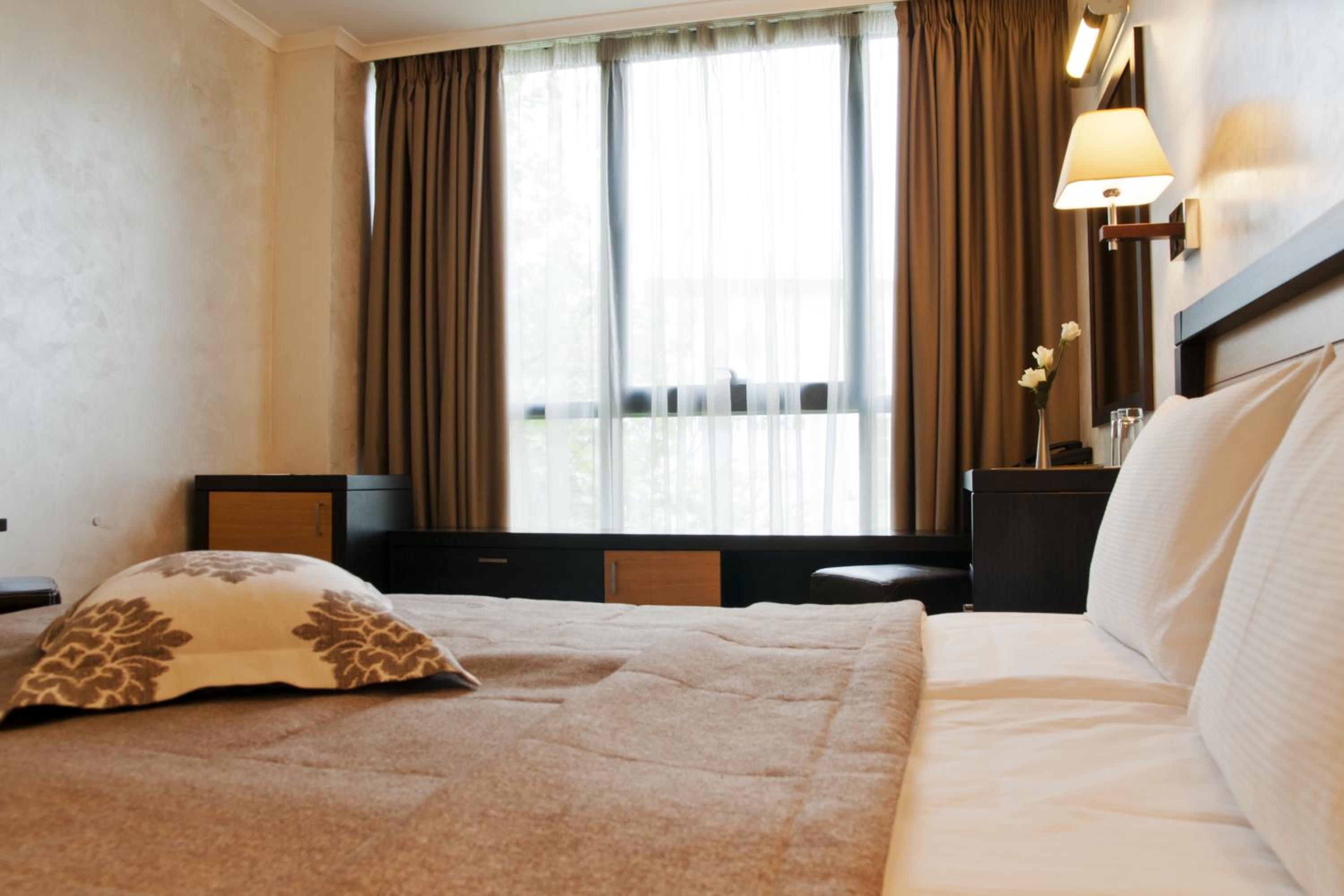 Double Room - Photo 10