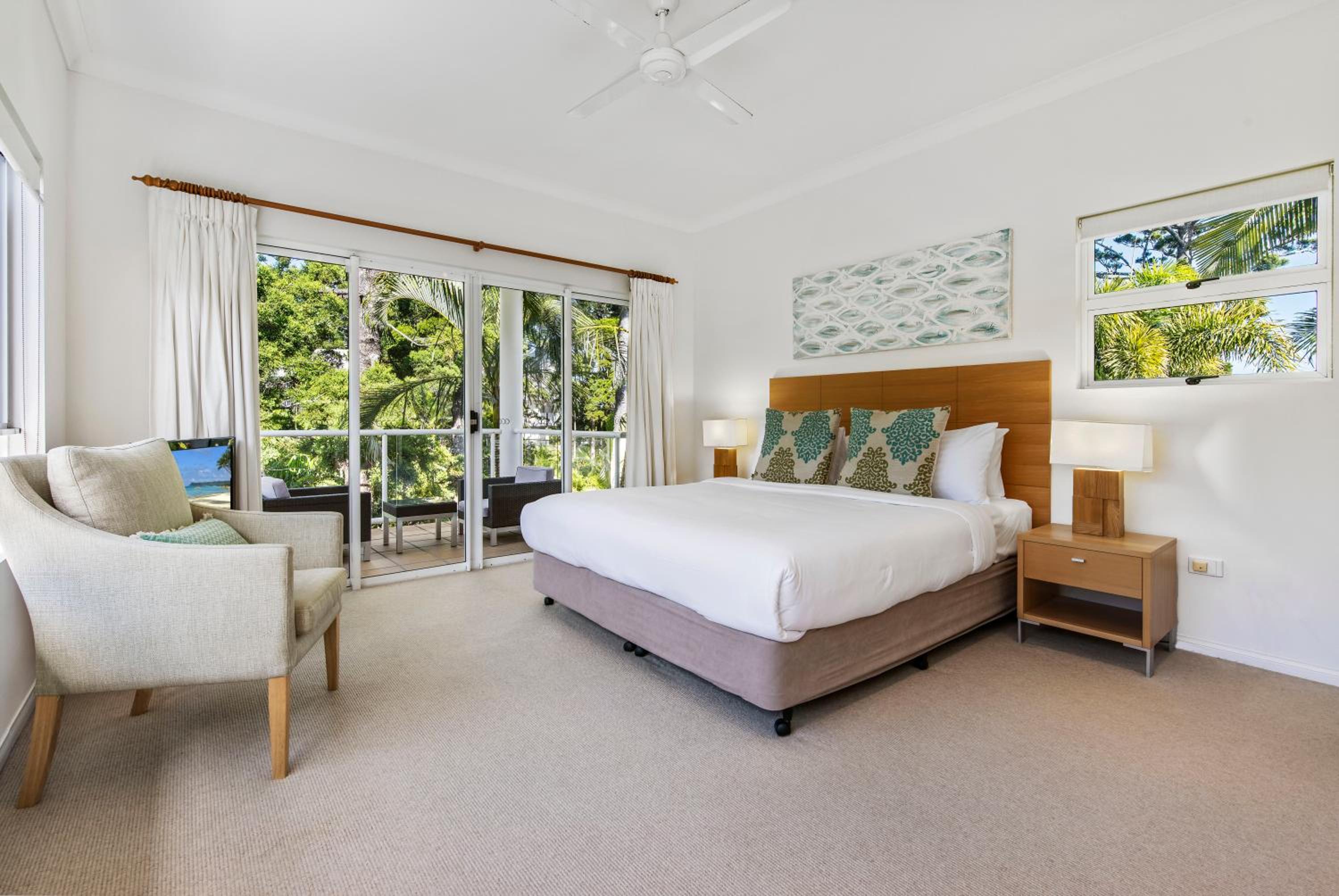 One-Bedroom Deluxe Apartment with National Park View photo 1