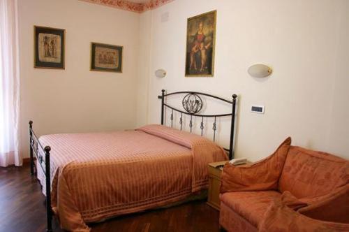 Double or Twin Room photo 2