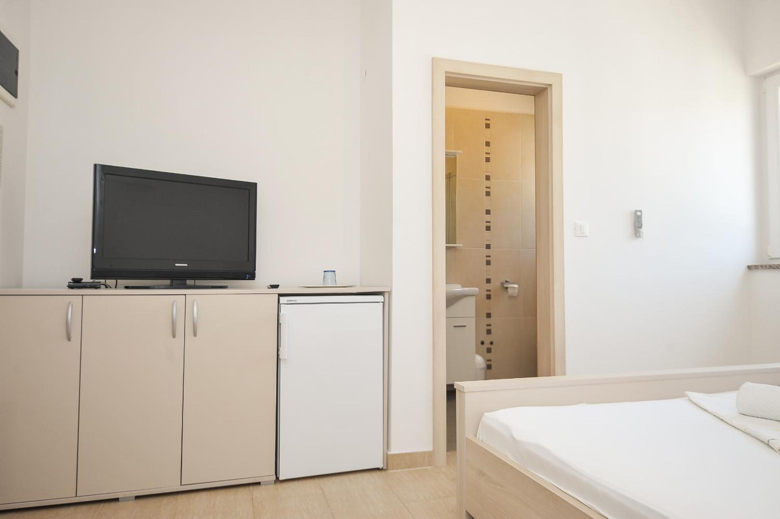 Studio Apartment photo 2