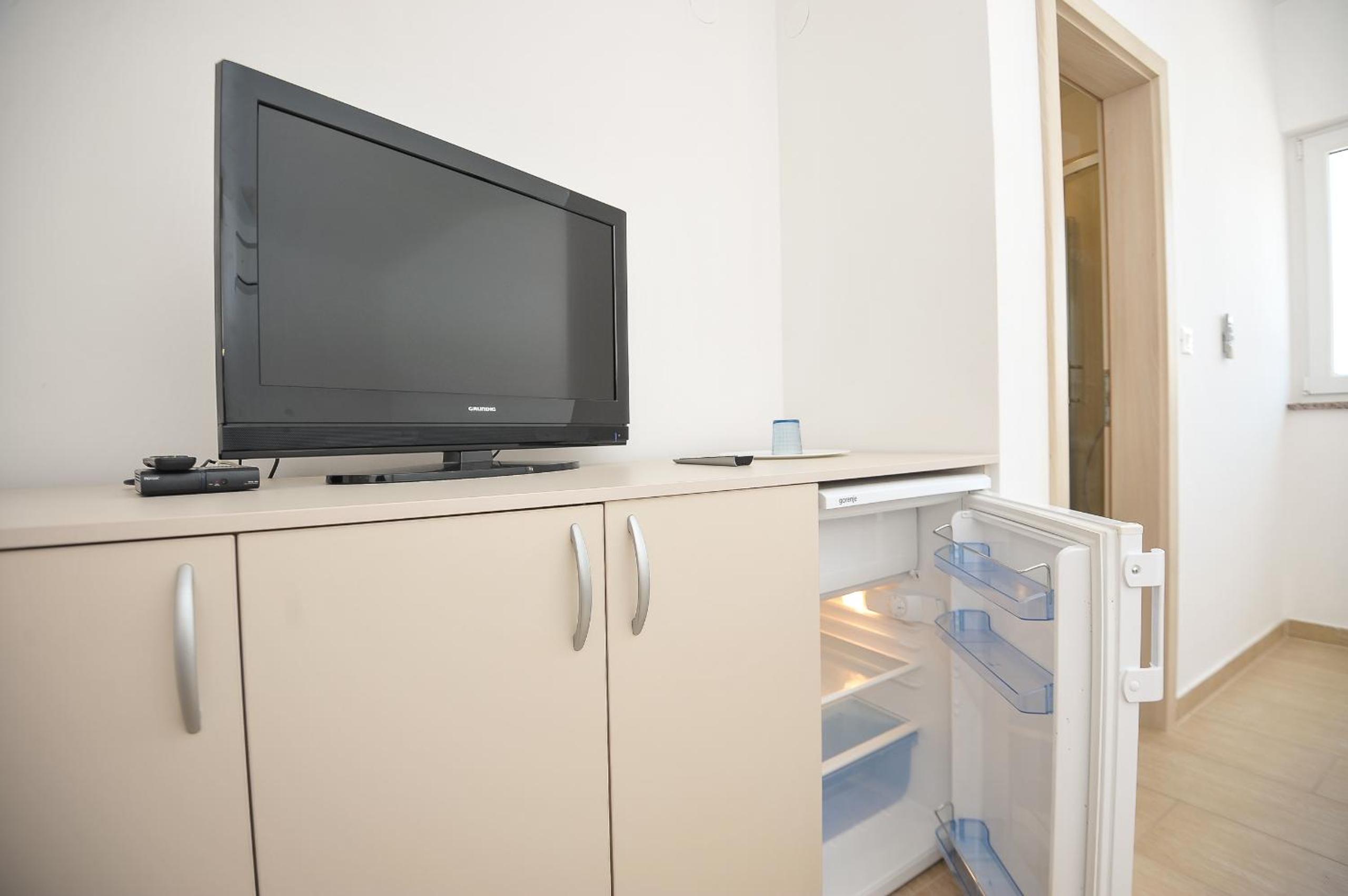 Studio Apartment photo 3