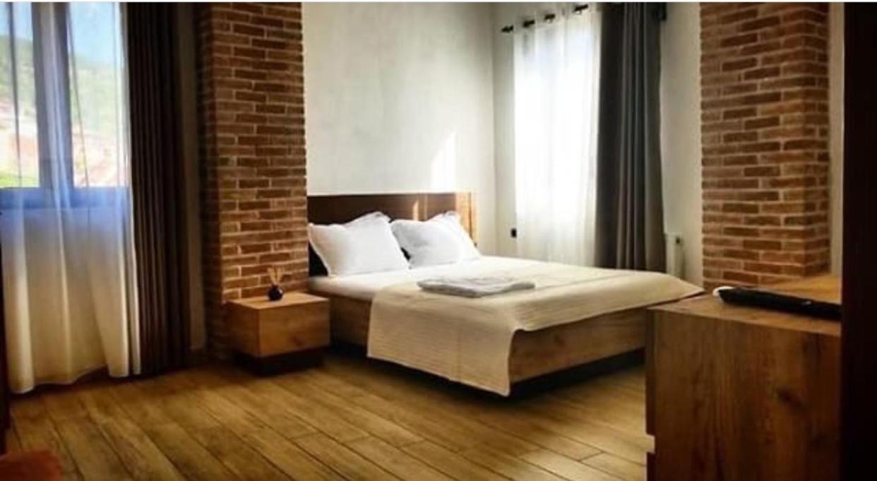 Comfort Triple Room with Shower