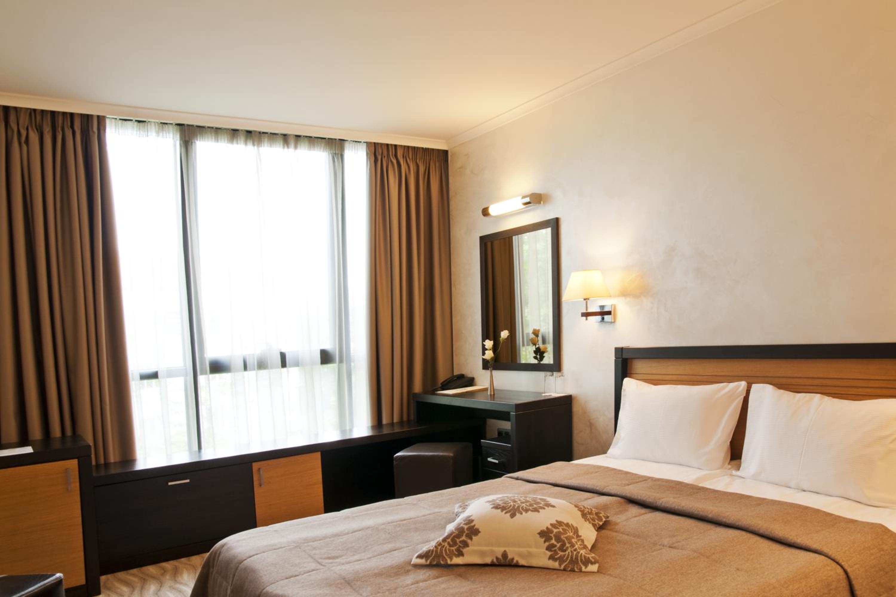 Double Room - Photo 8