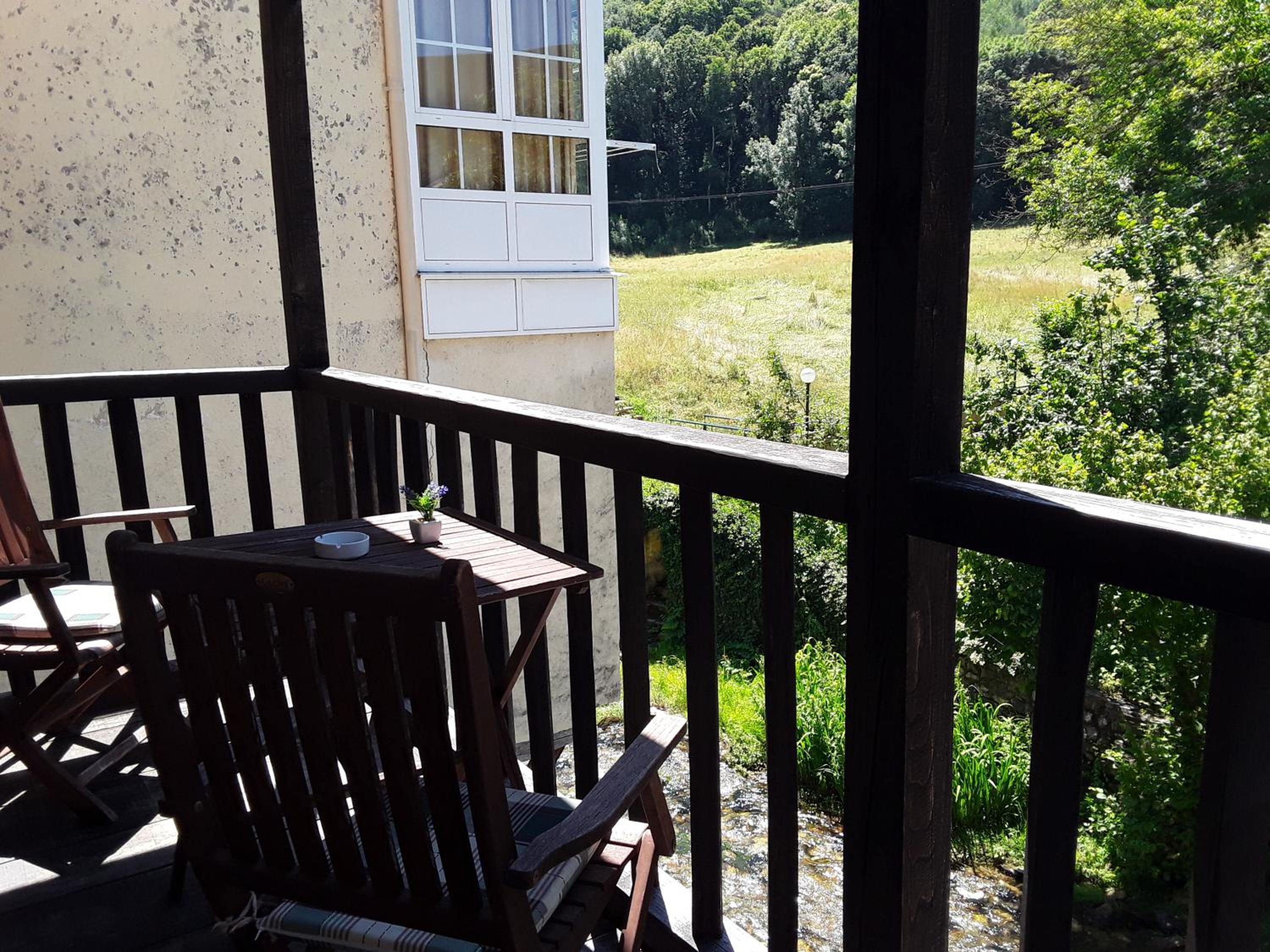 Double Room with Balcony photo 3