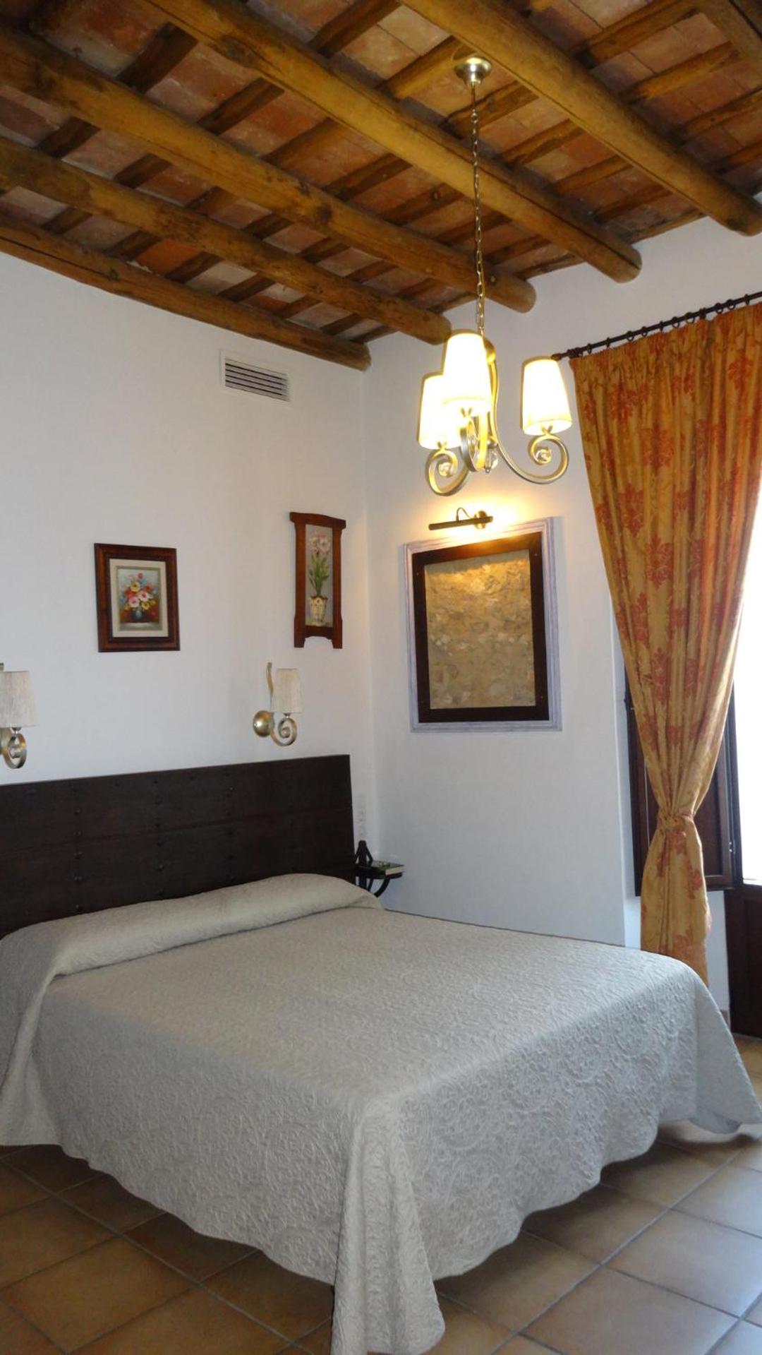 Double or Twin Room photo 3