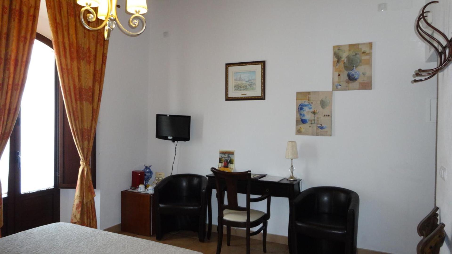 Double or Twin Room photo 2