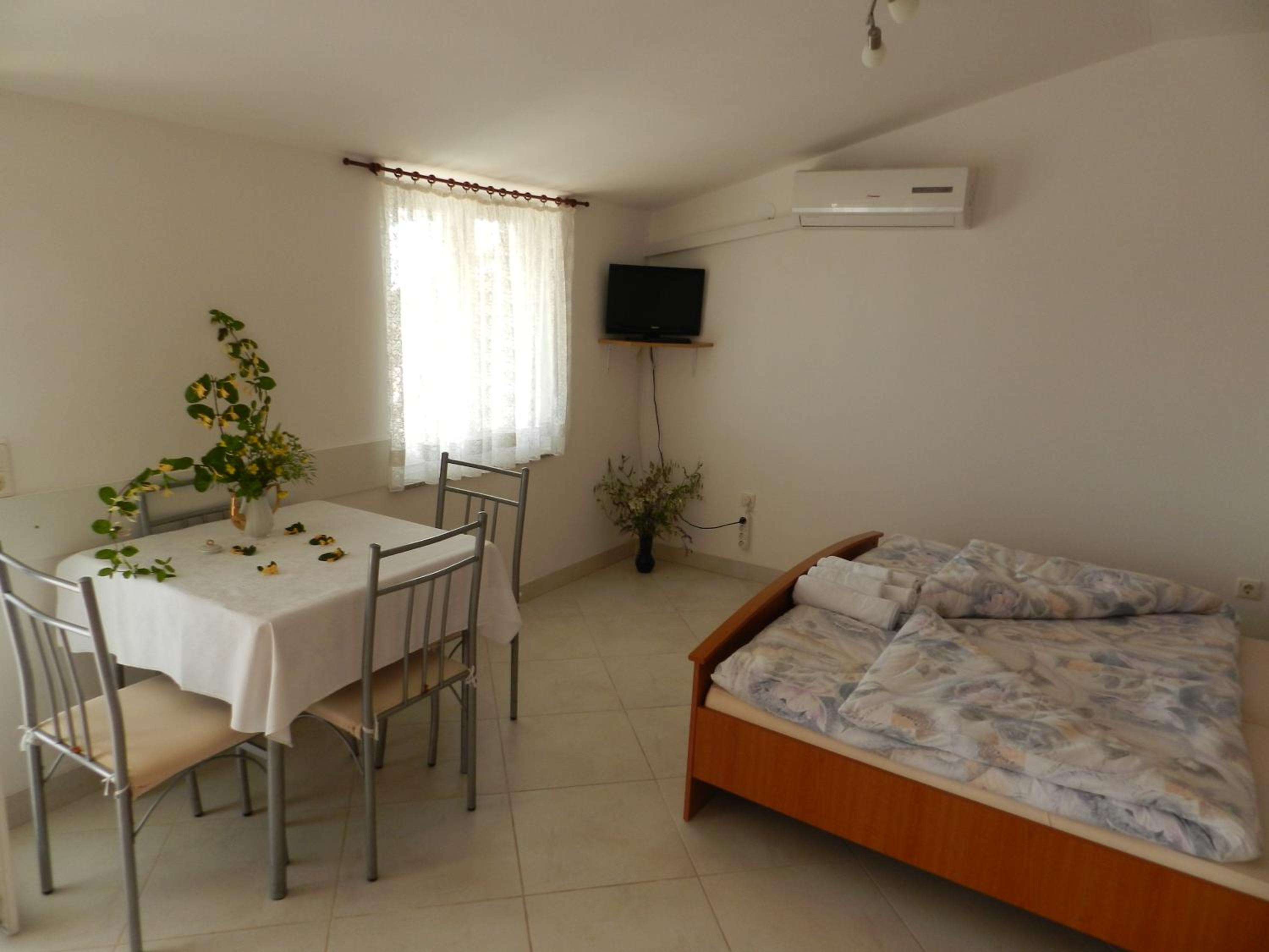 Studio Apartment with Sea View