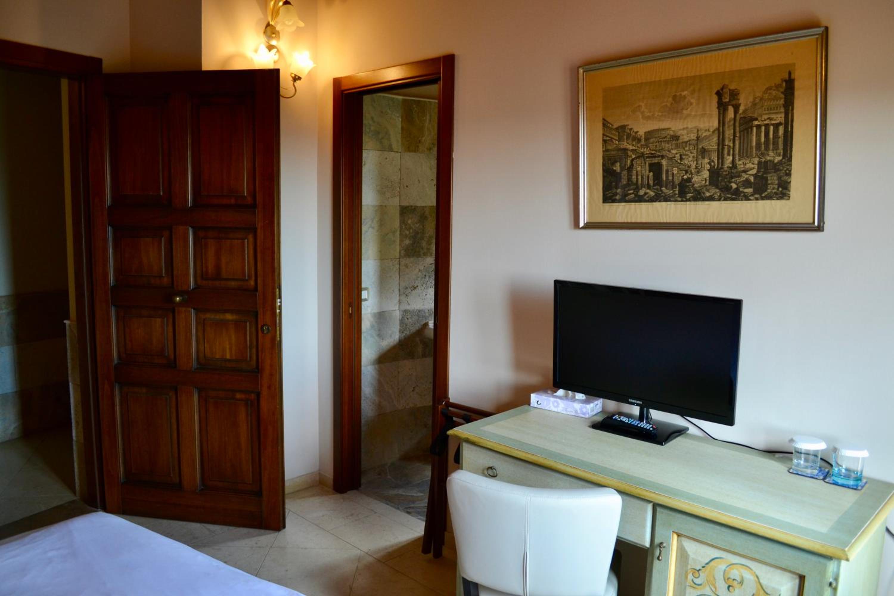 Standard Single Room