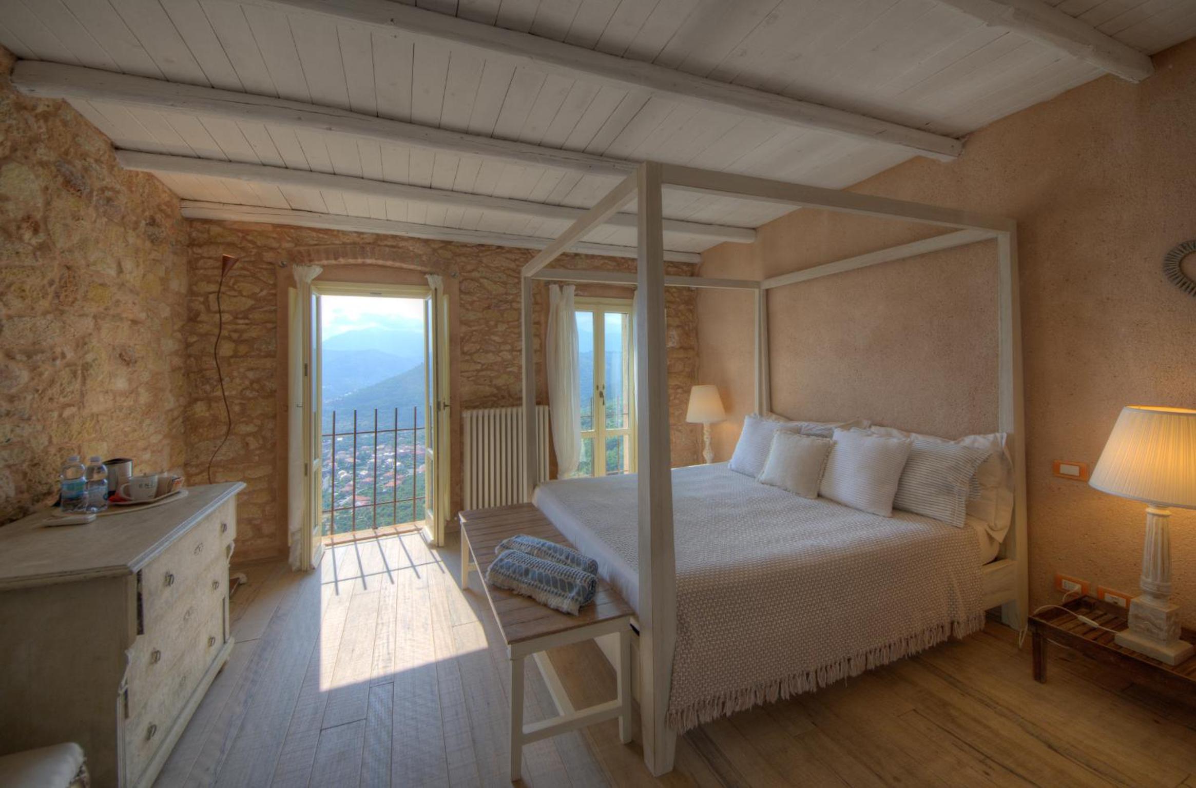 Deluxe Double Room with Sea View photo 1
