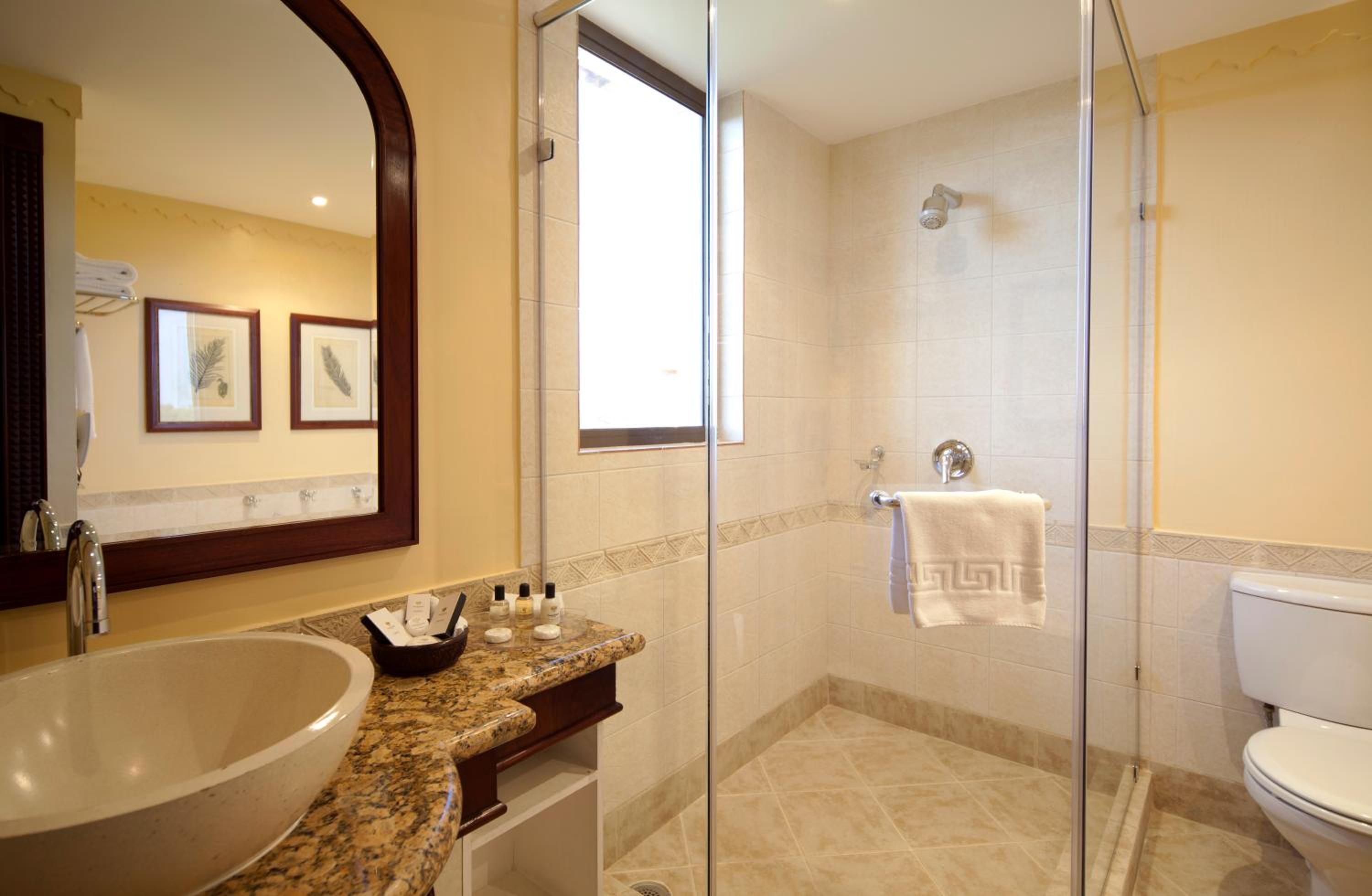 Executive Double Room Pool Facing photo 3