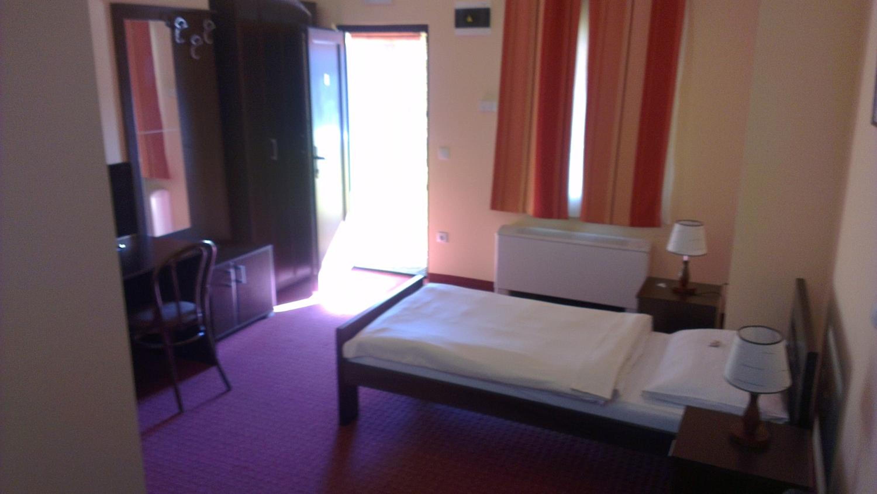 Single Room photo 1