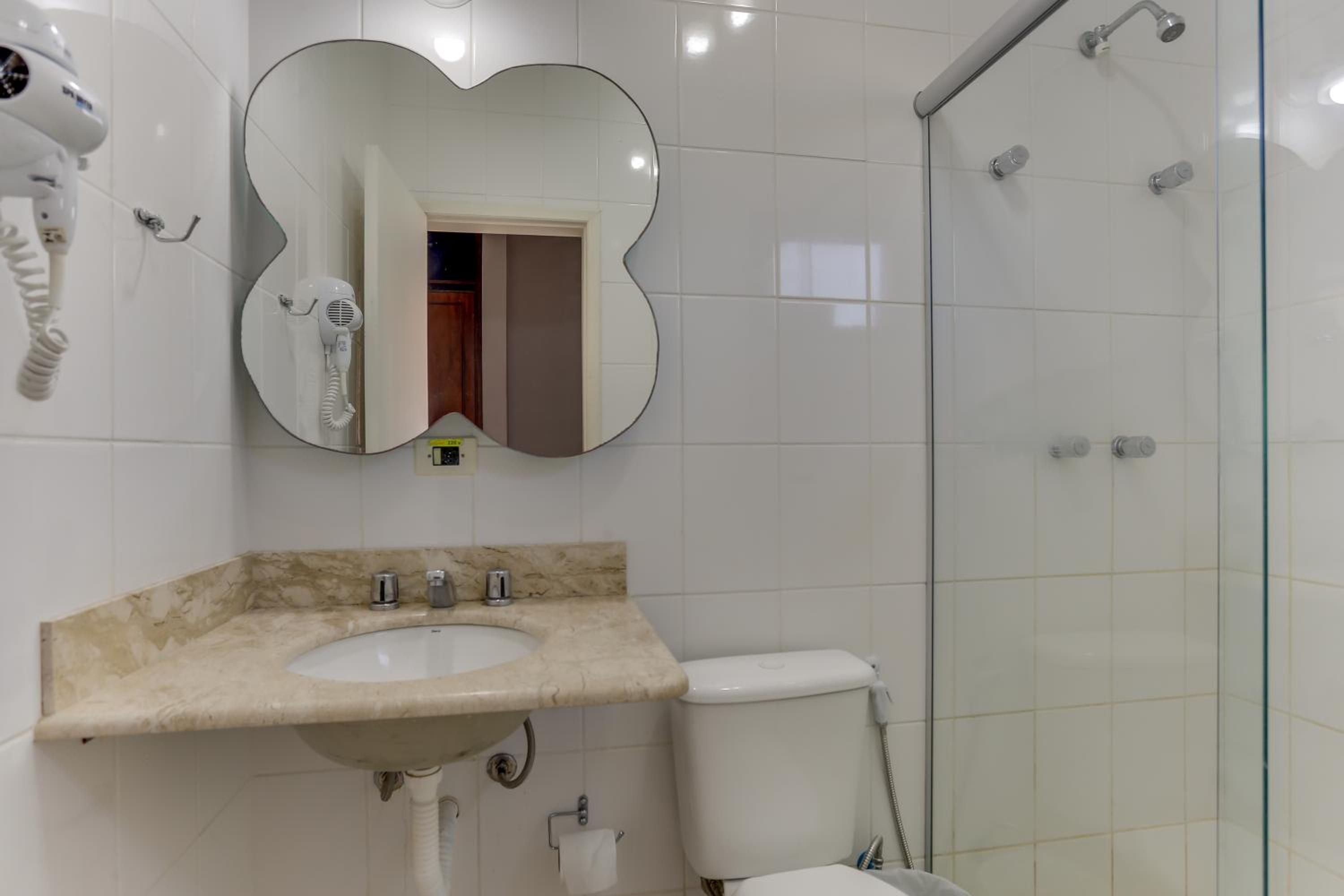 Luxury Double Room with Partial Sea View - Photo 3