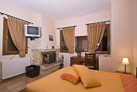 Double Room with Fireplace - Photo 1