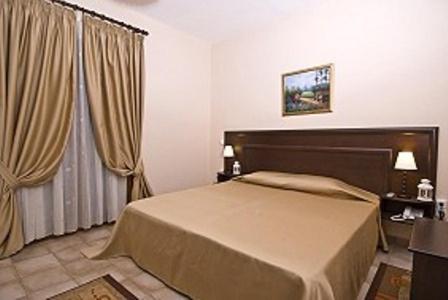 Double or Twin Room - Photo 1