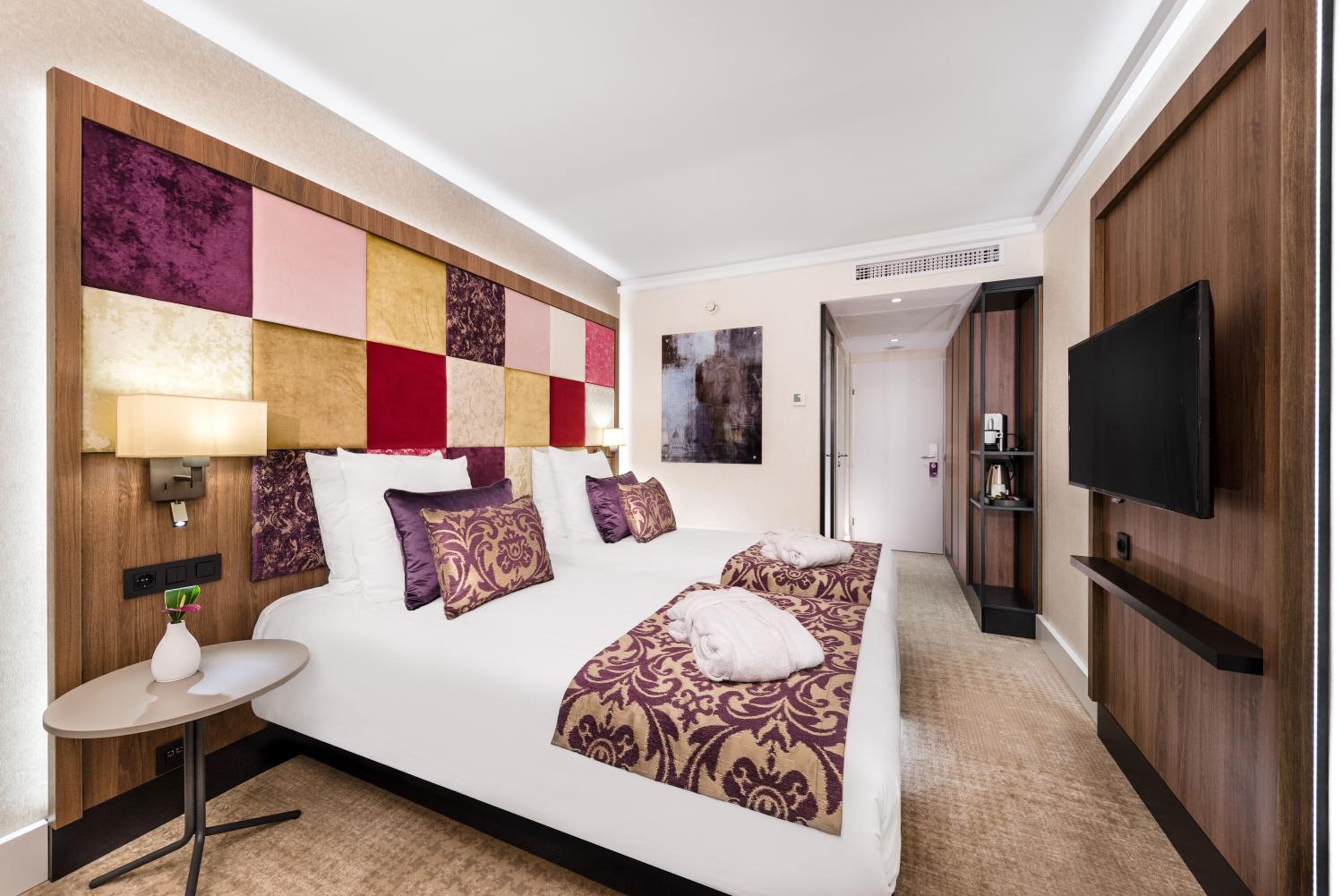 Privilege Twin Room