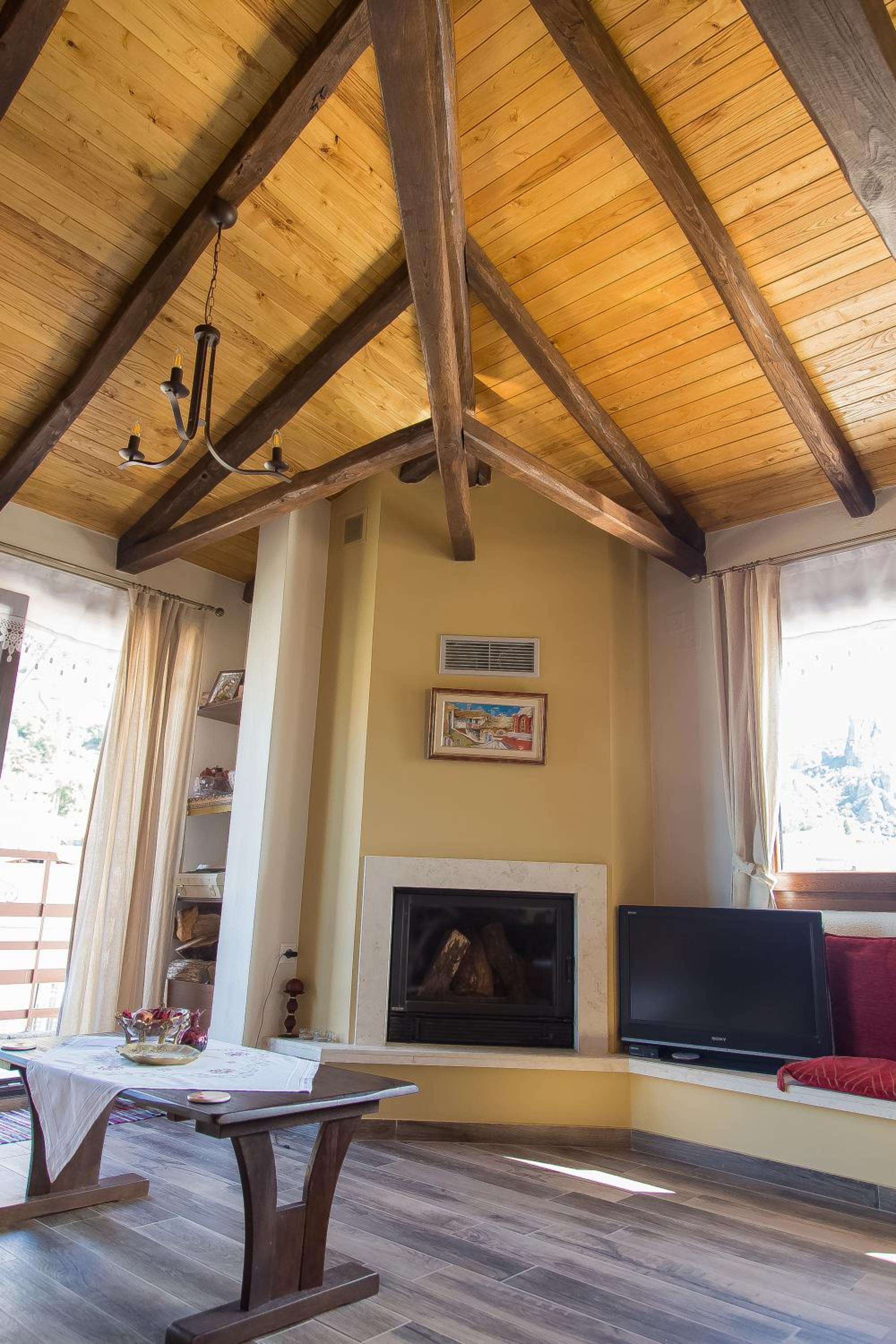 Apartment with Mountain View - Photo 14