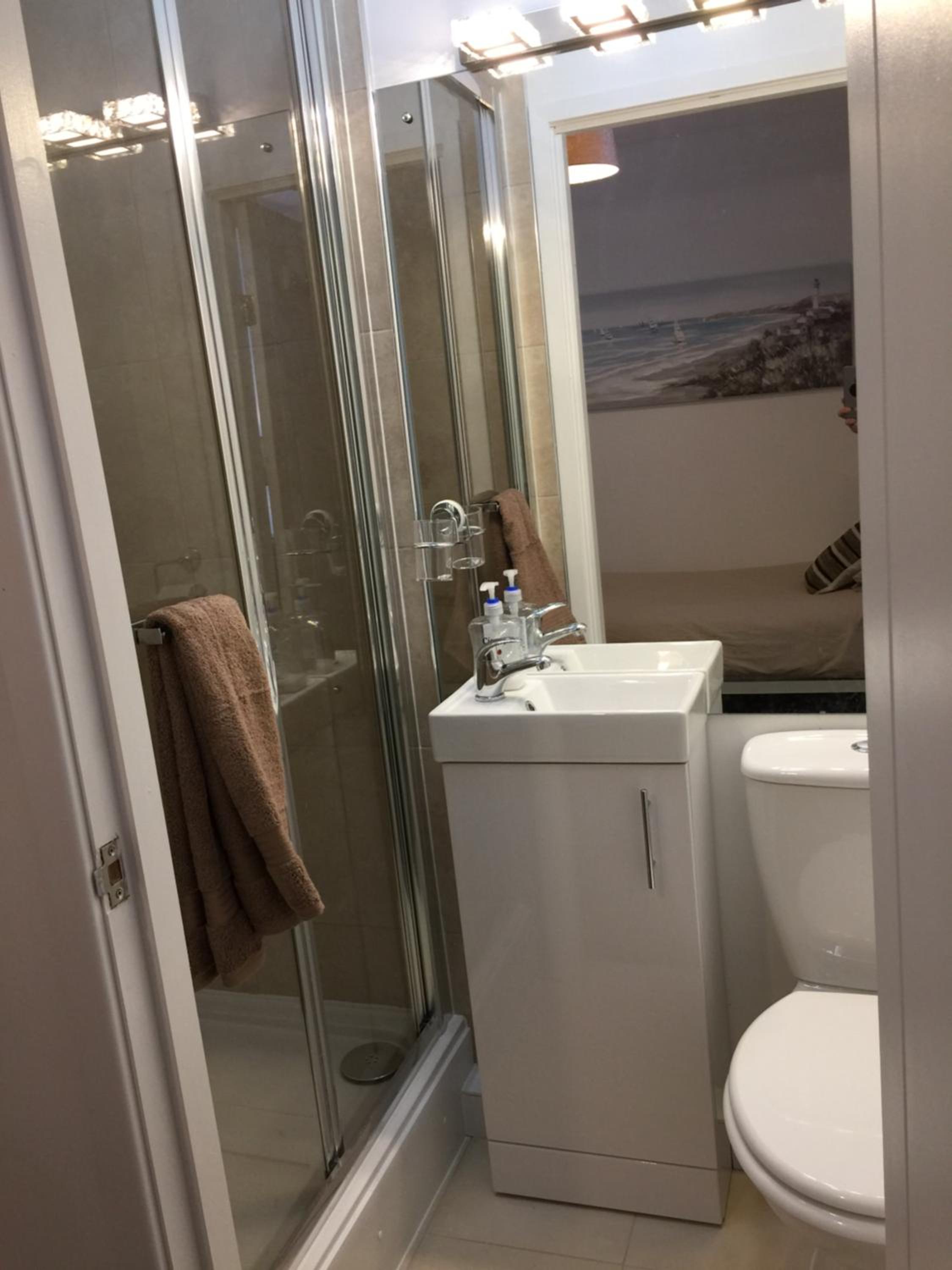 Single Room photo 3