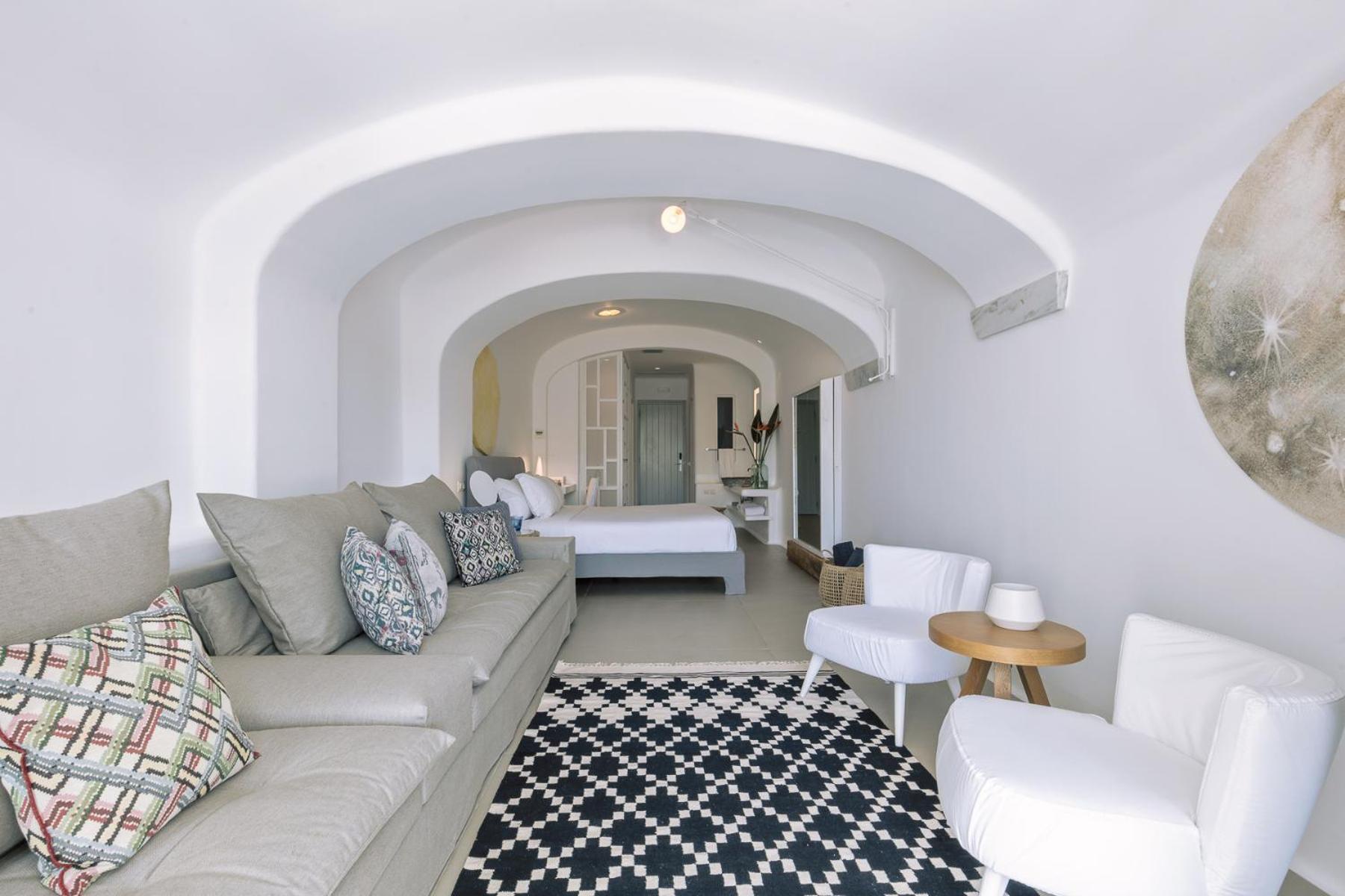 Junior Suite (Non Smoking)
