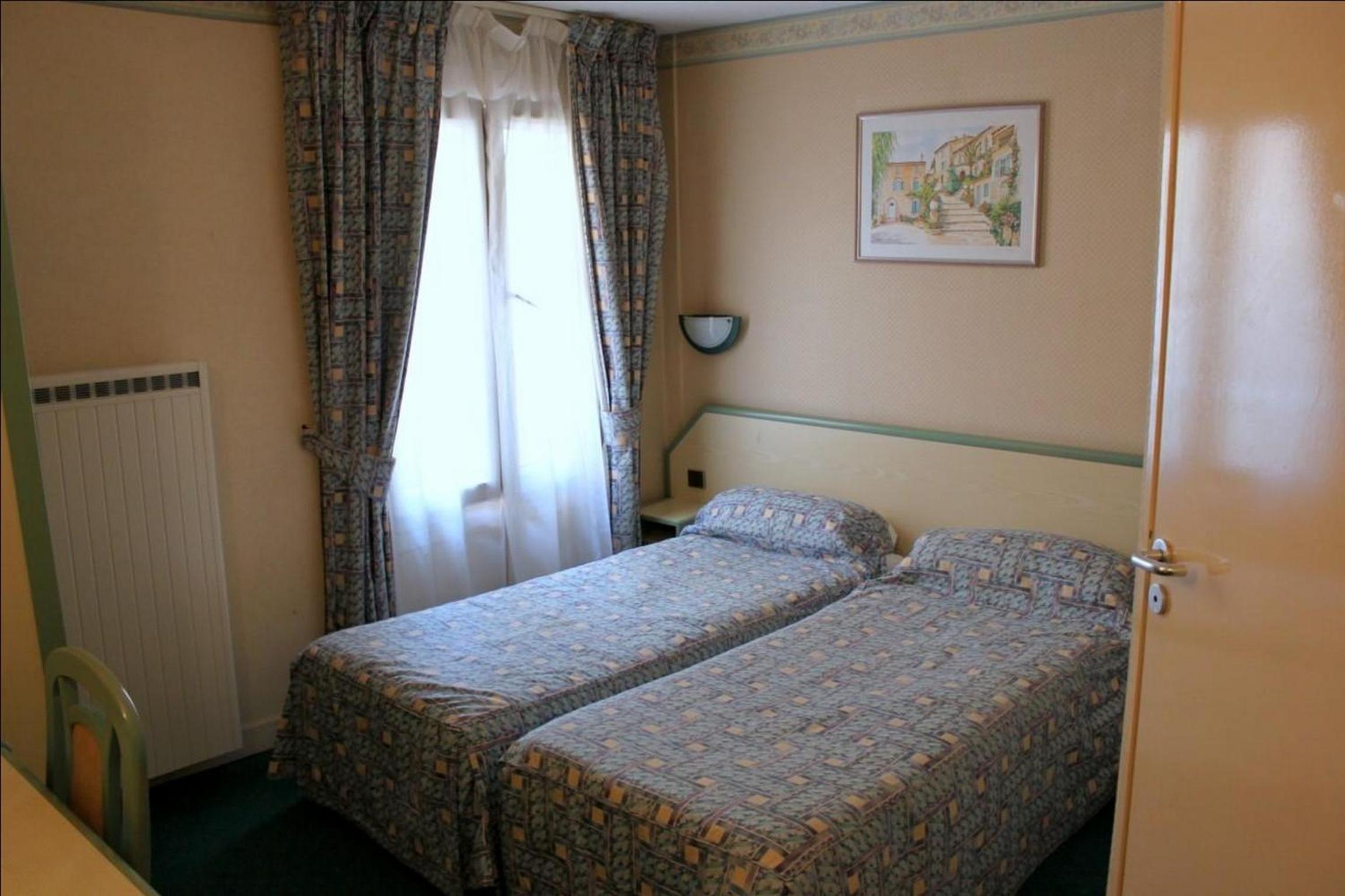Comfort Twin Room photo 3