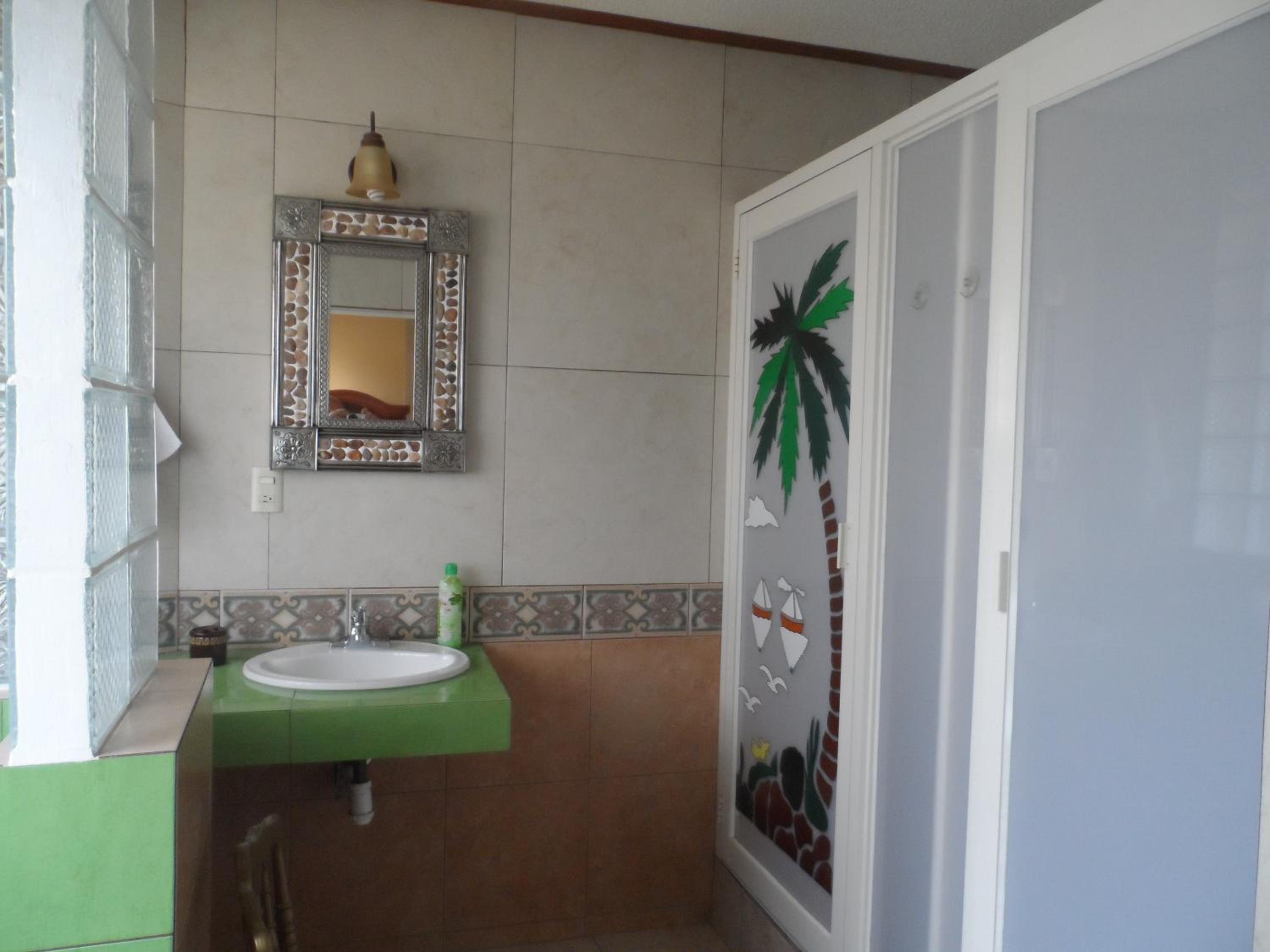 Double Room with Balcony - Photo 2