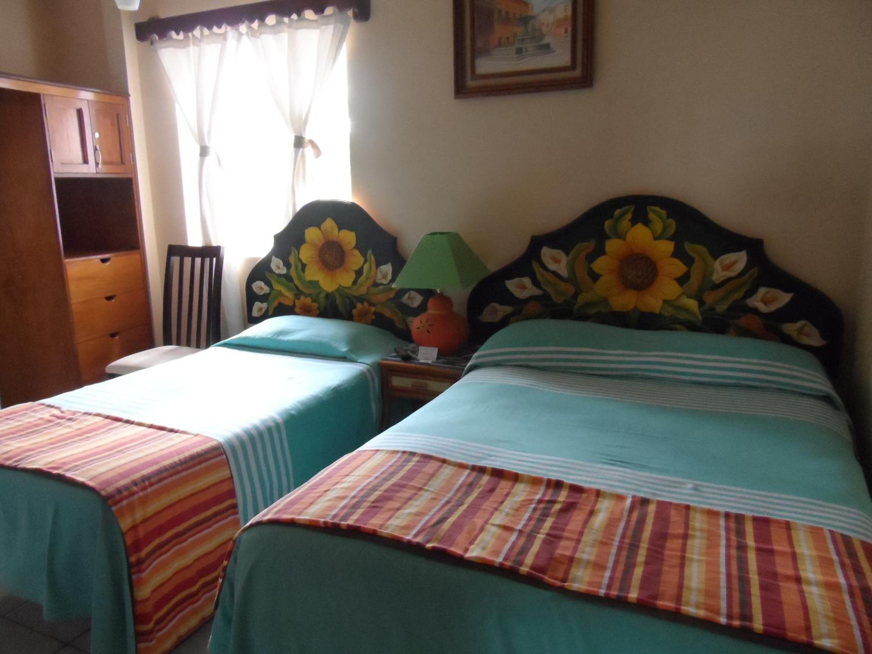 Classic Triple Room - Photo 1