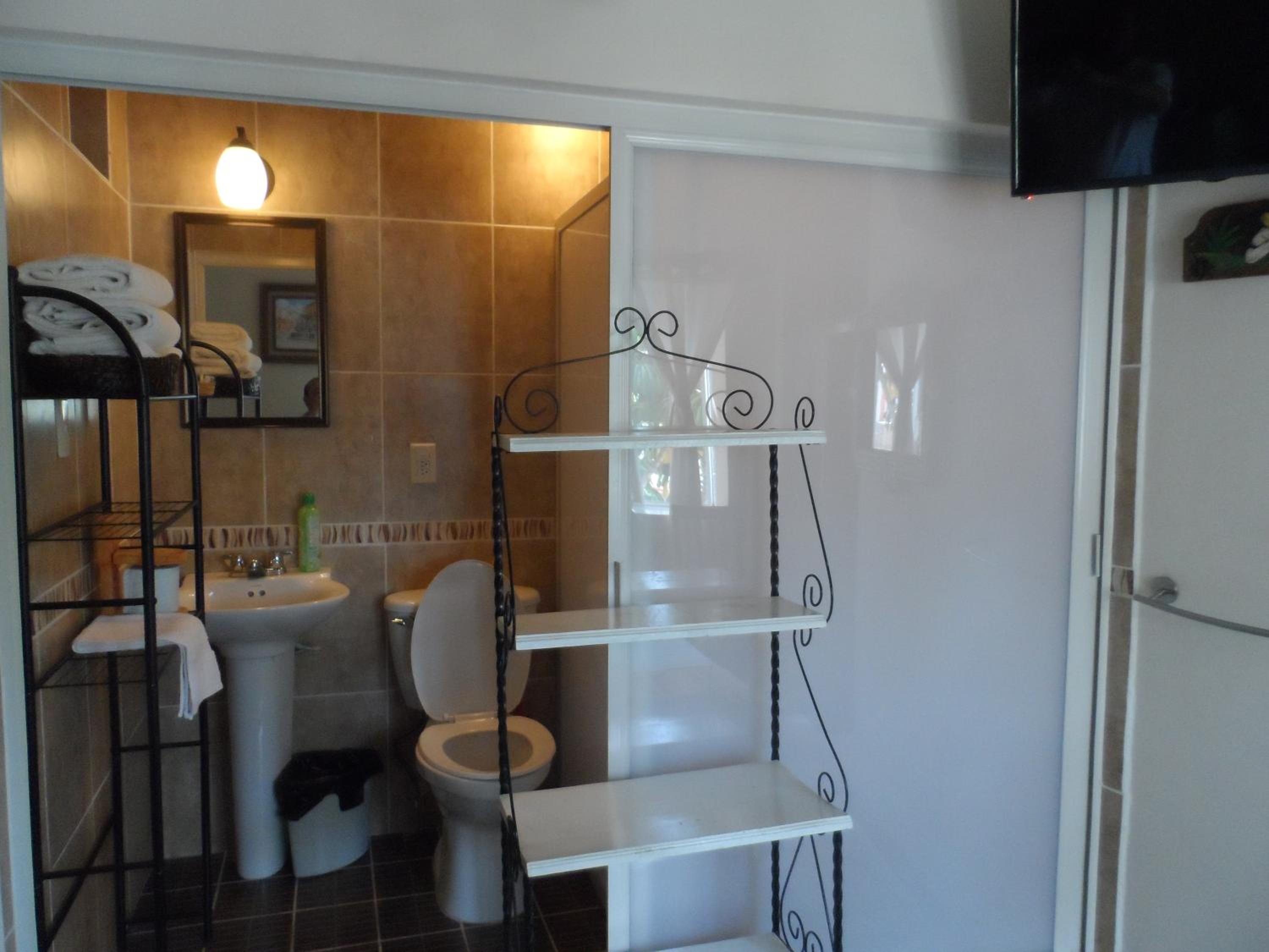 Classic Triple Room - Photo 2