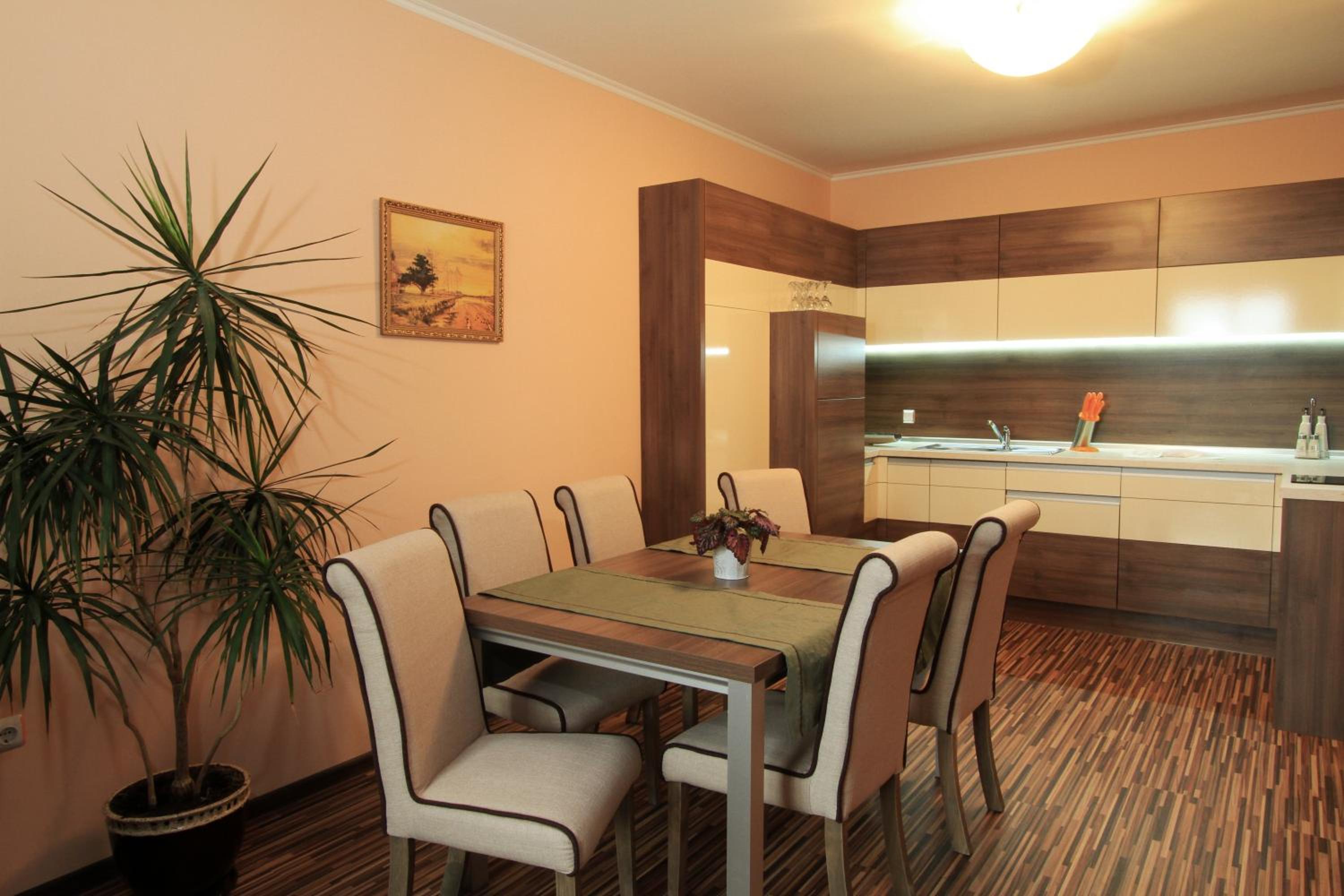 Two-Bedroom Apartment with Garden View photo 1