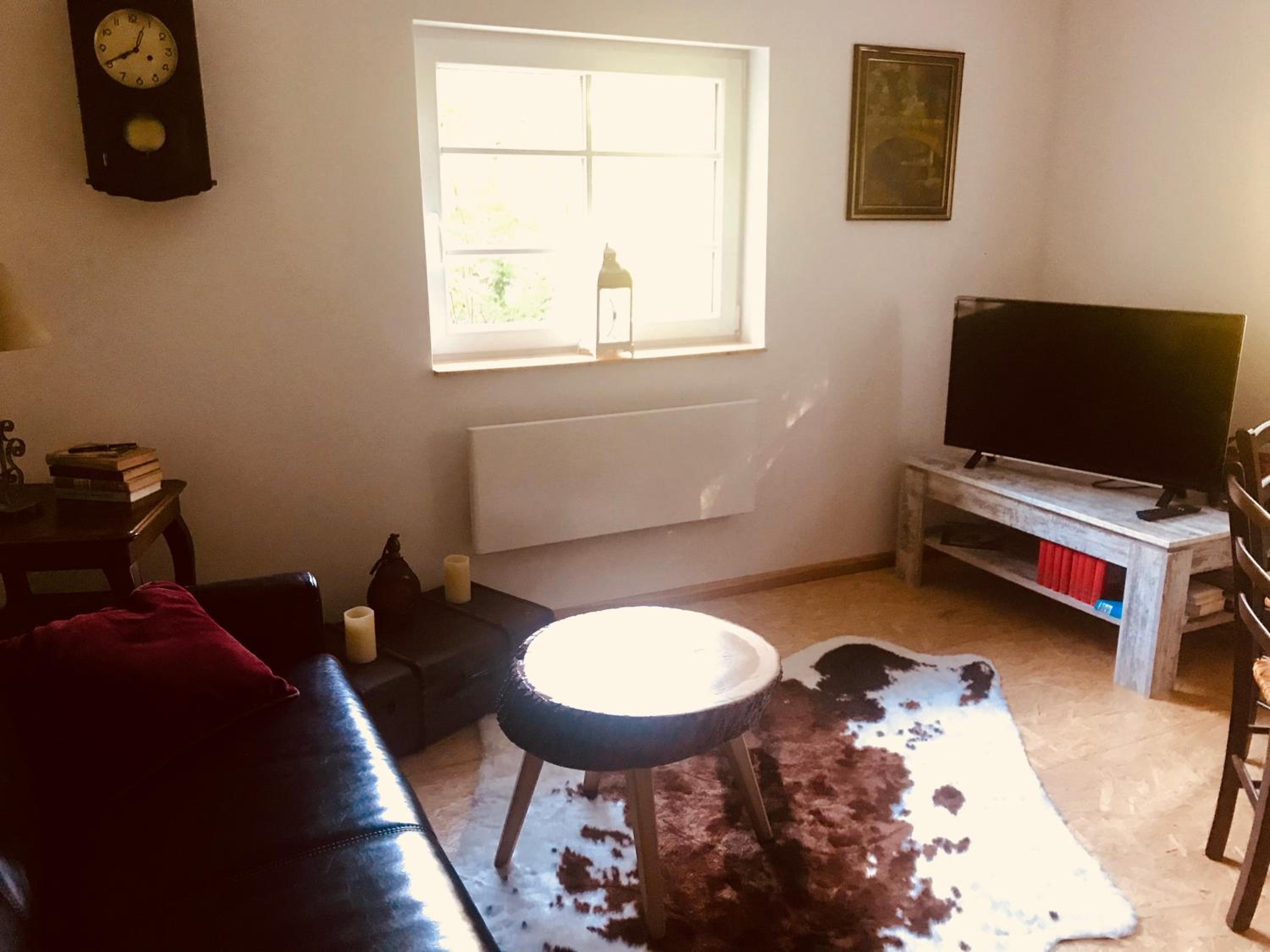 Two-Bedroom House - Photo 19