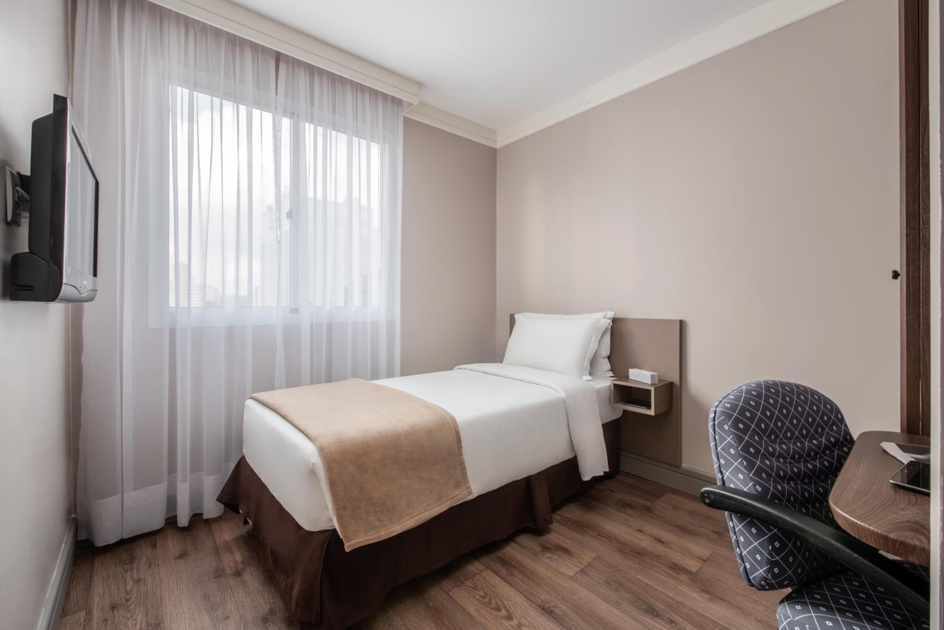 Studio Individual - 1 Cama Solteiro