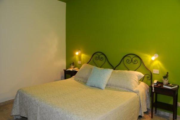 Economy Double Room - Photo 4