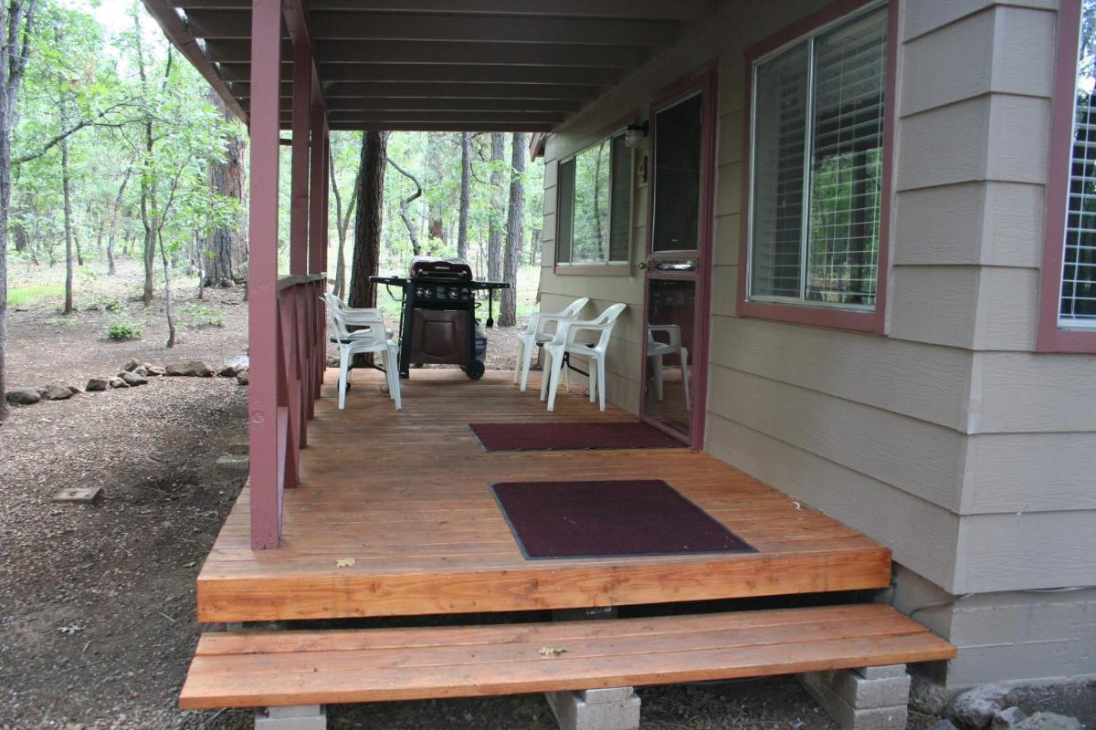 Three-Bedroom House photo 2