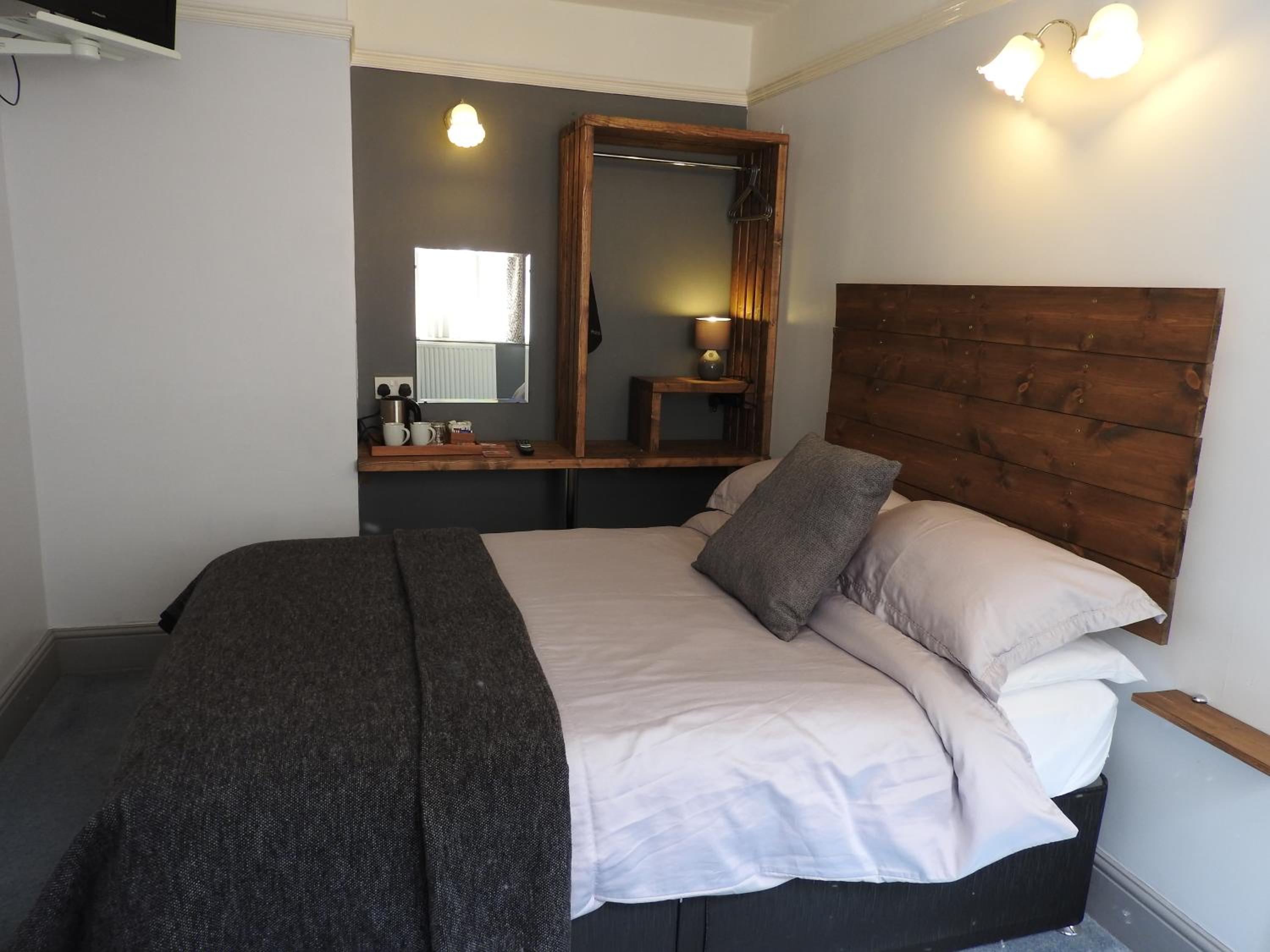 Economy Double Room photo 1