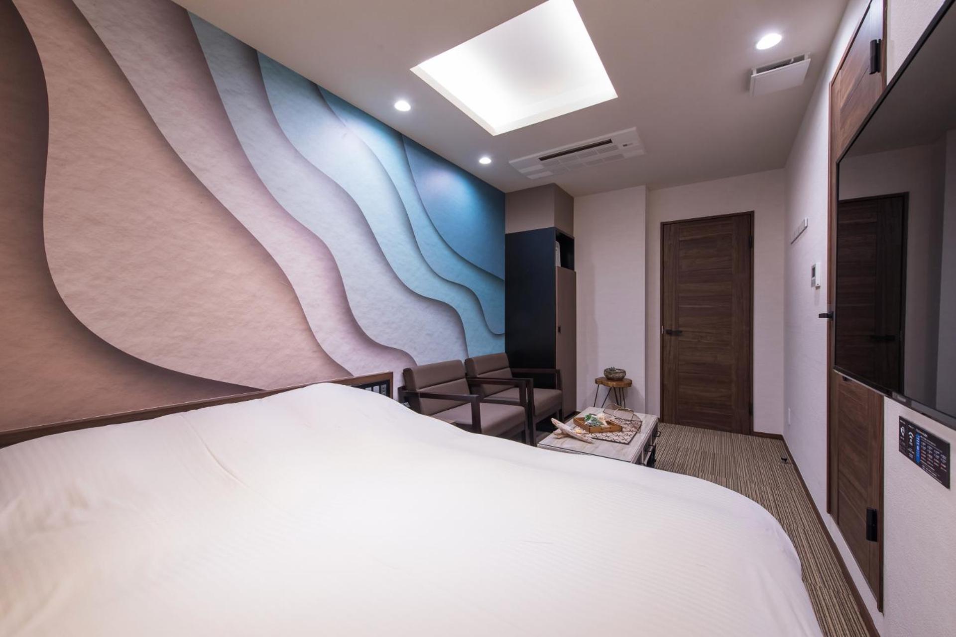 Large Double Room - Photo 9