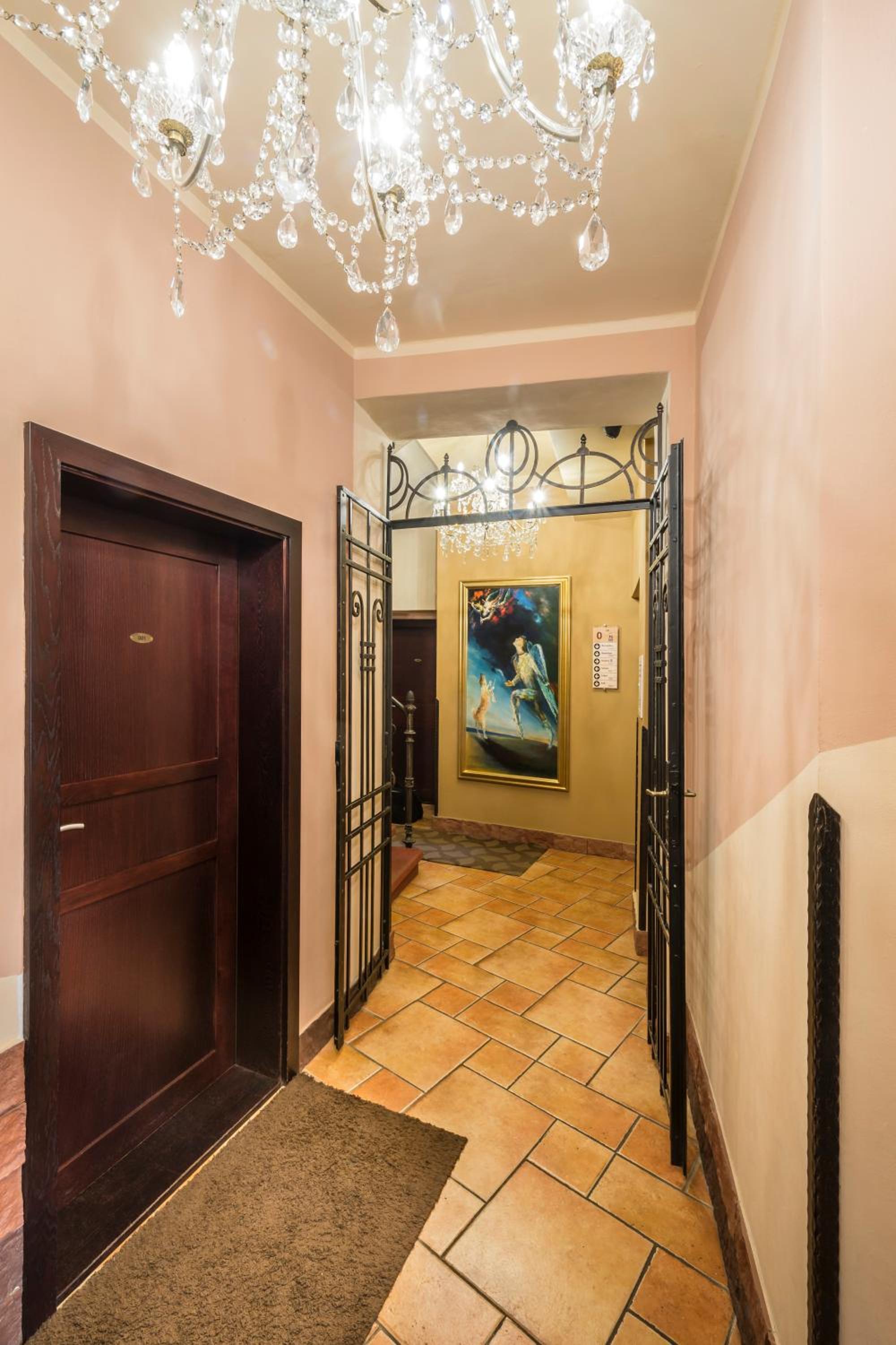 Standard Triple Room - Photo 7