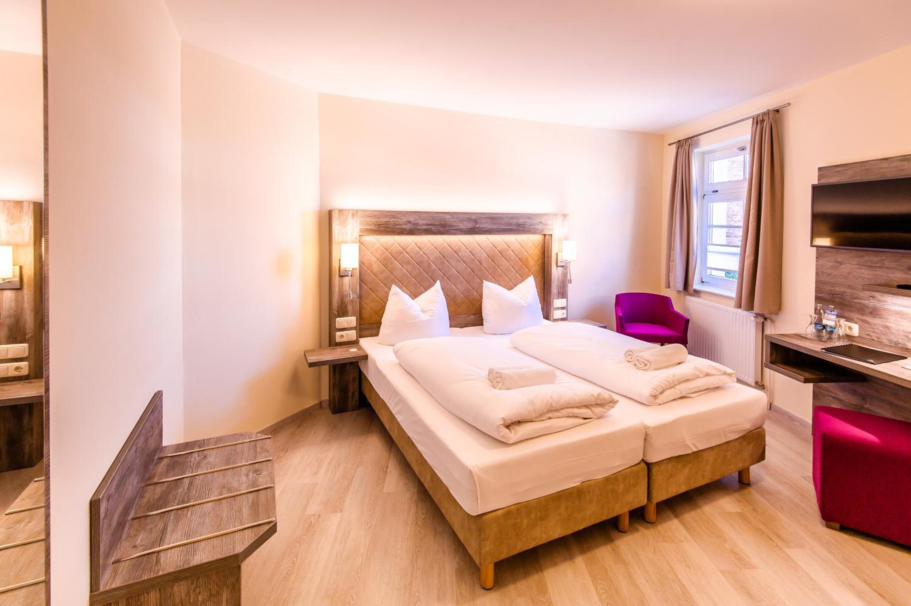 Double Room - Photo 14