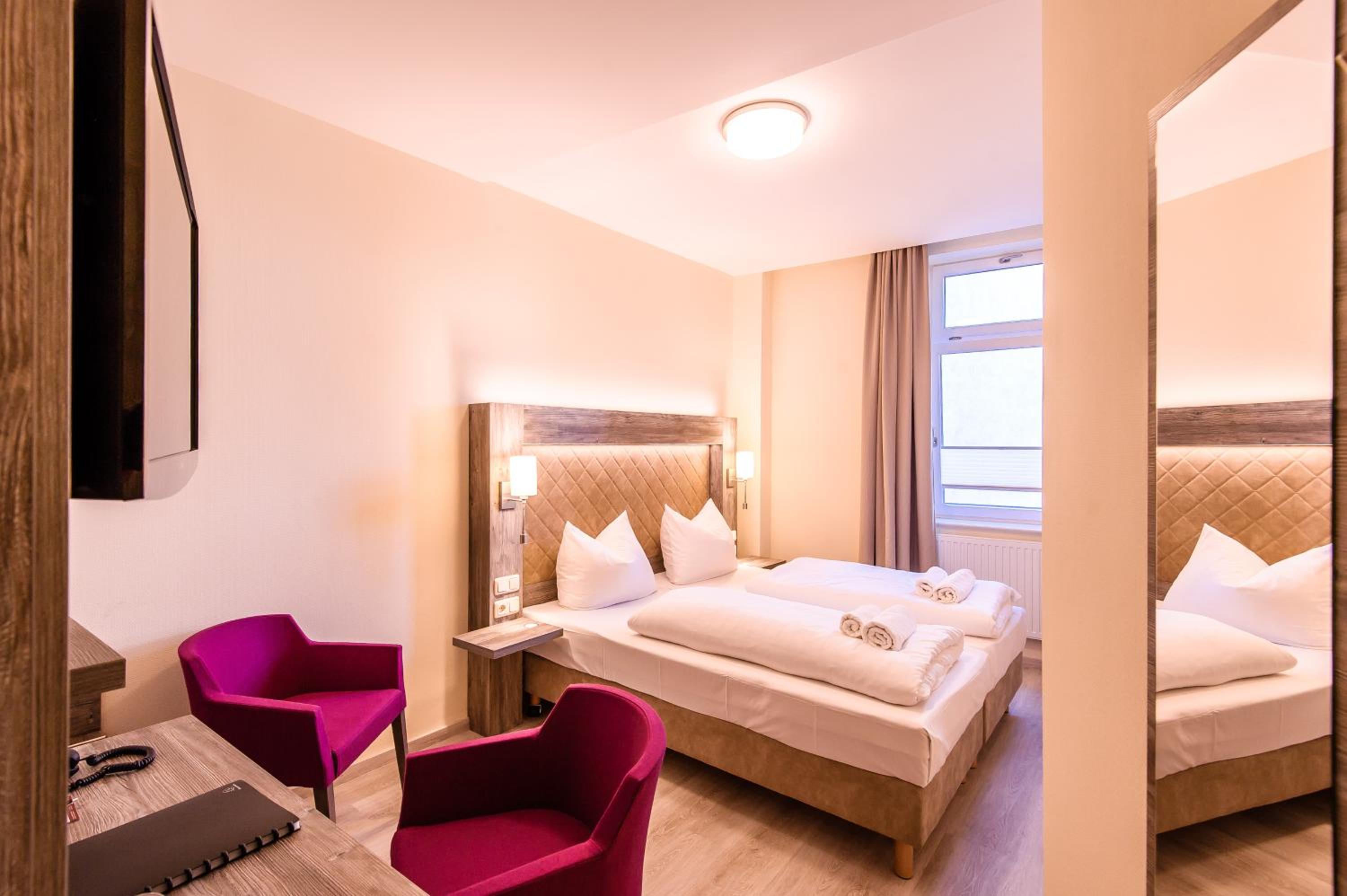 Double Room - Photo 4