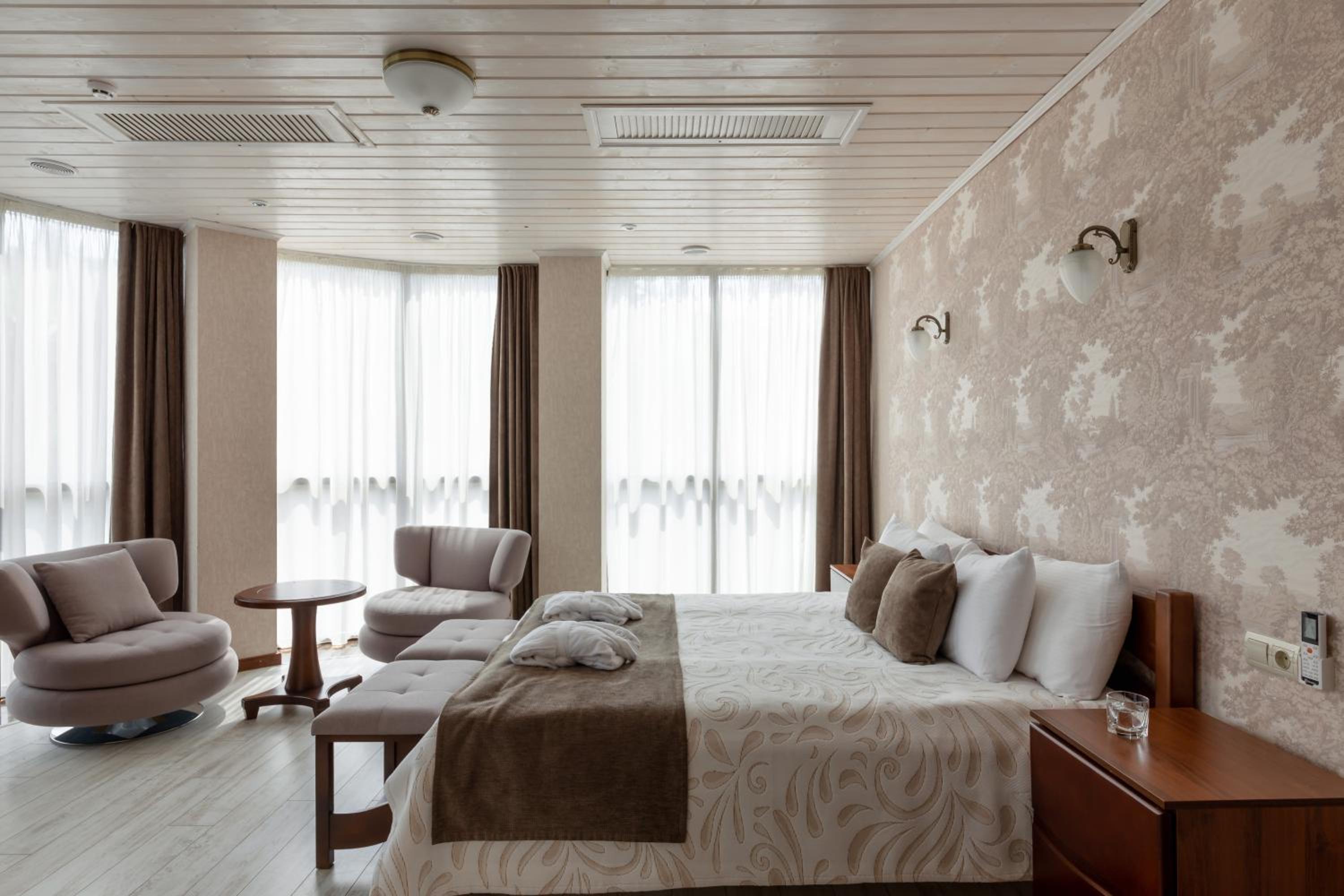 Apartment - Split Level