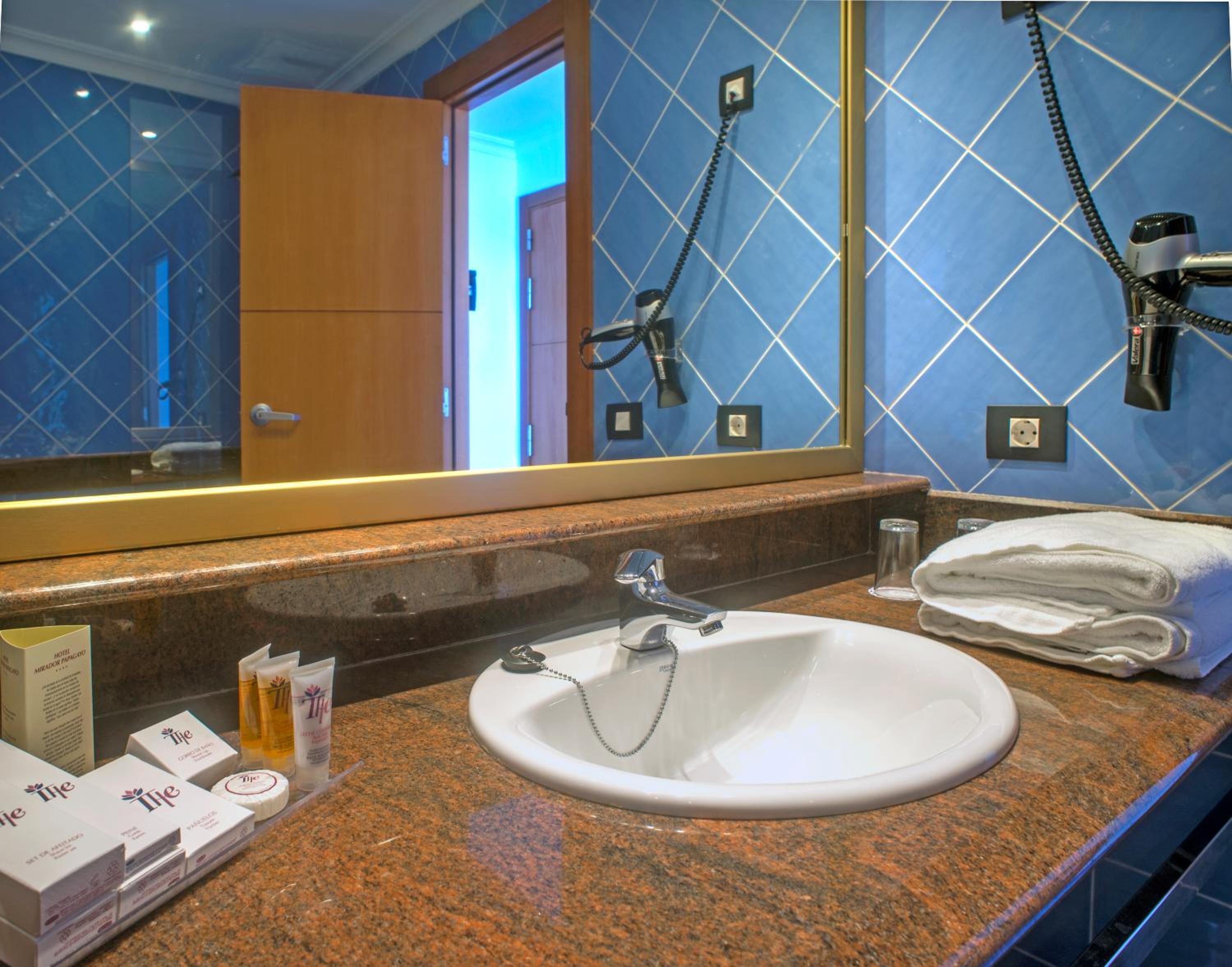 Suite Junior con vista al mar frontal