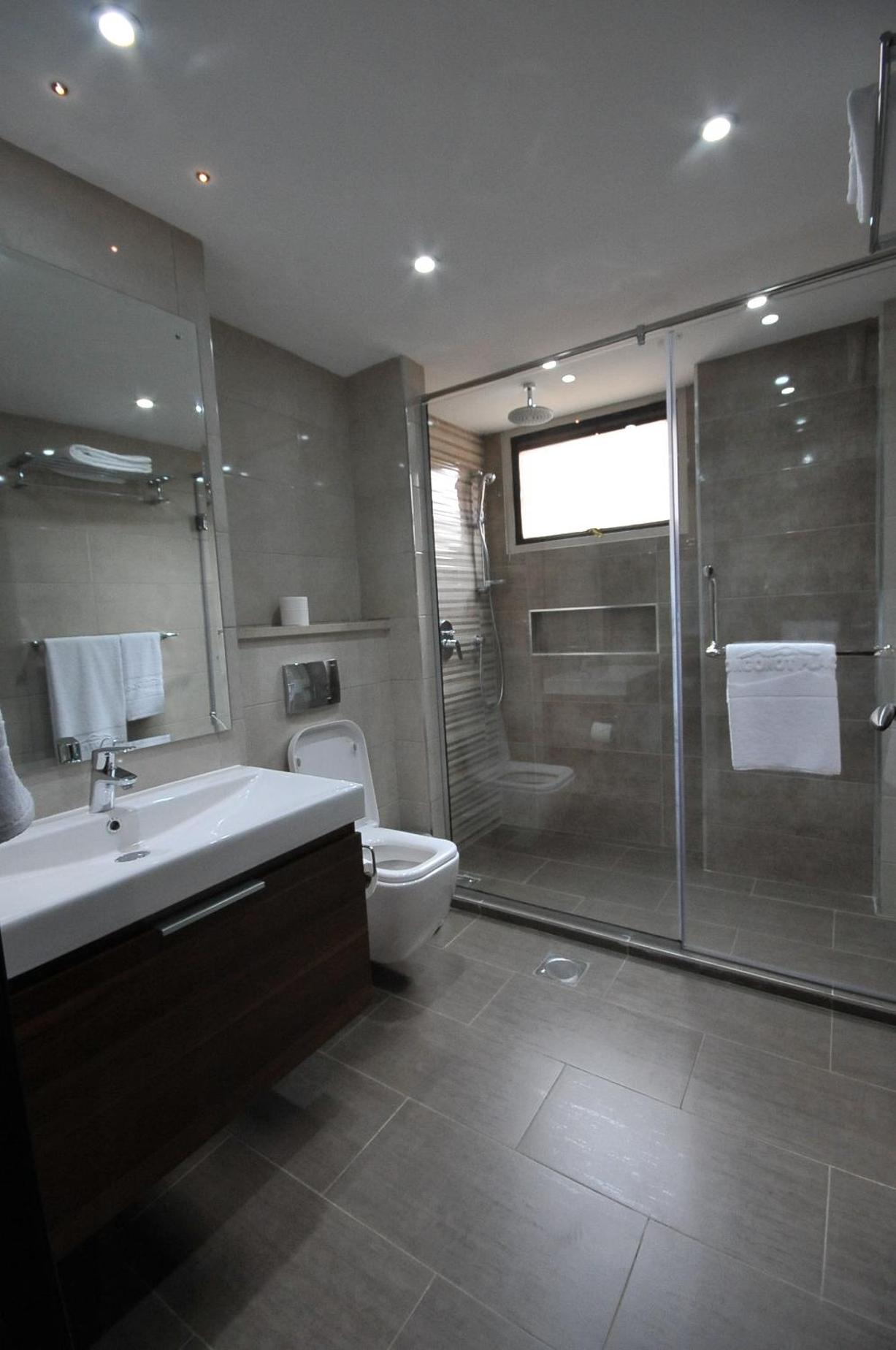 Deluxe Three-Bedroom Apartment with Private Kitchen and Balcony Free access to Swimming Pool & 10% Discount on F&B photo 2