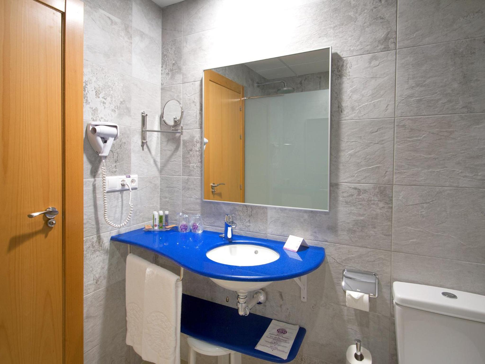 Double or Twin Room photo 3