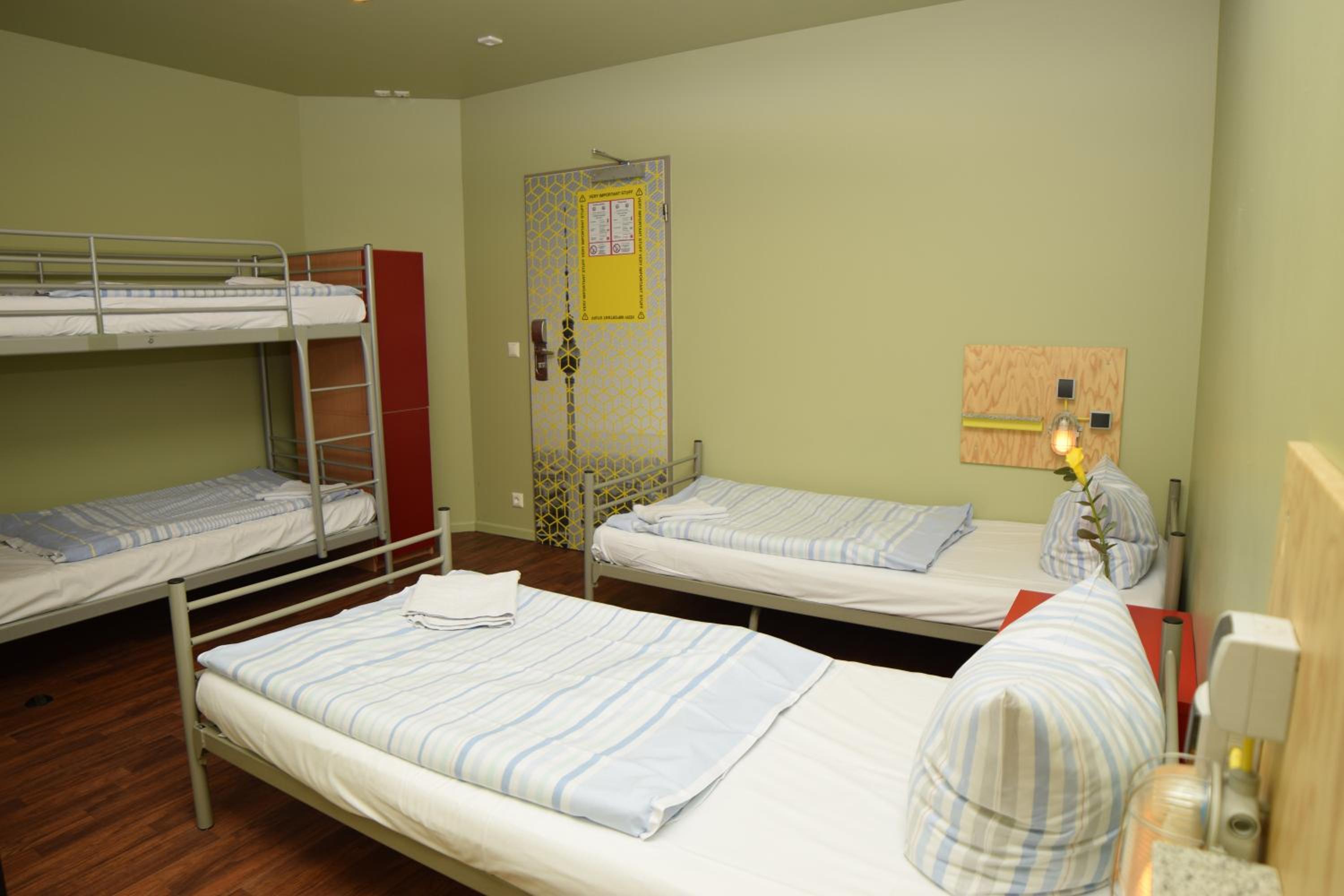 Quadruple Room with Bathroom photo 3