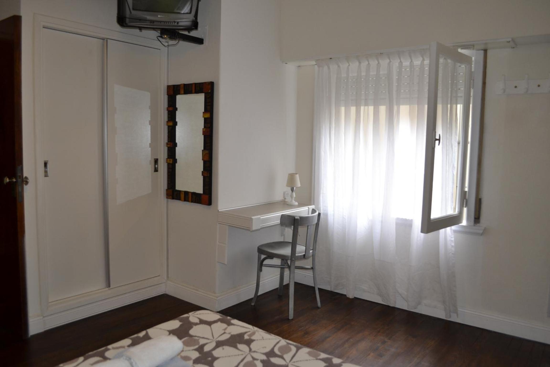 Economy Quadruple Room photo 3