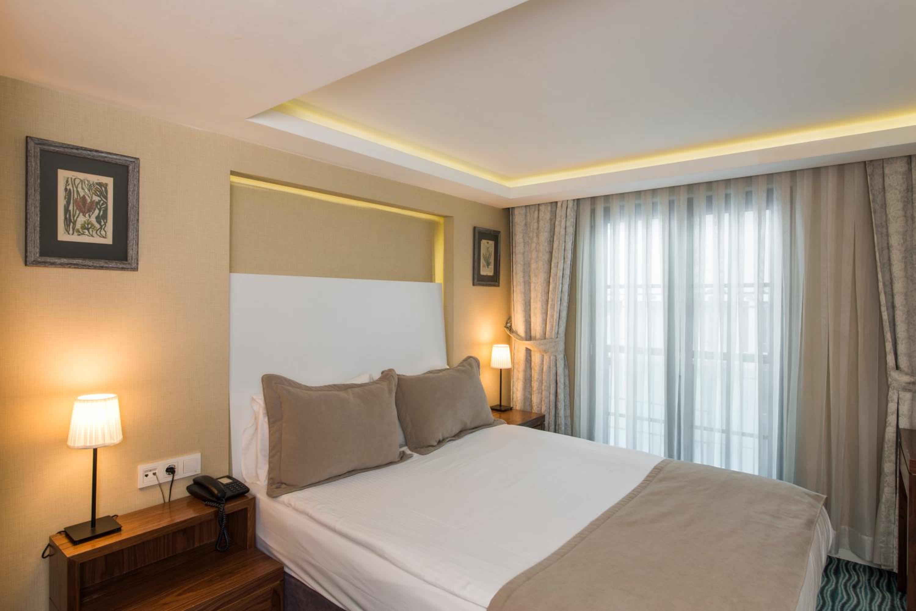 Economy Double Room photo 3