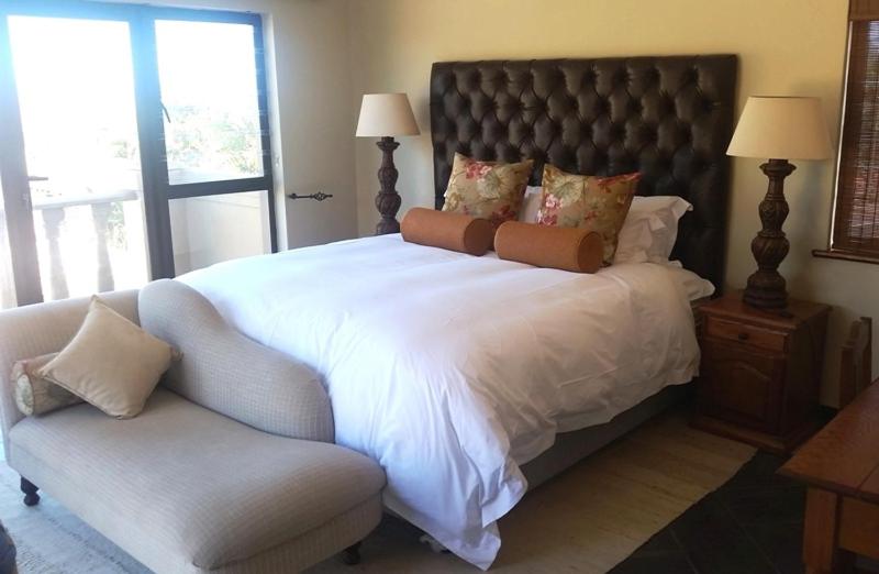 Deluxe Double or Twin Room - Photo 8
