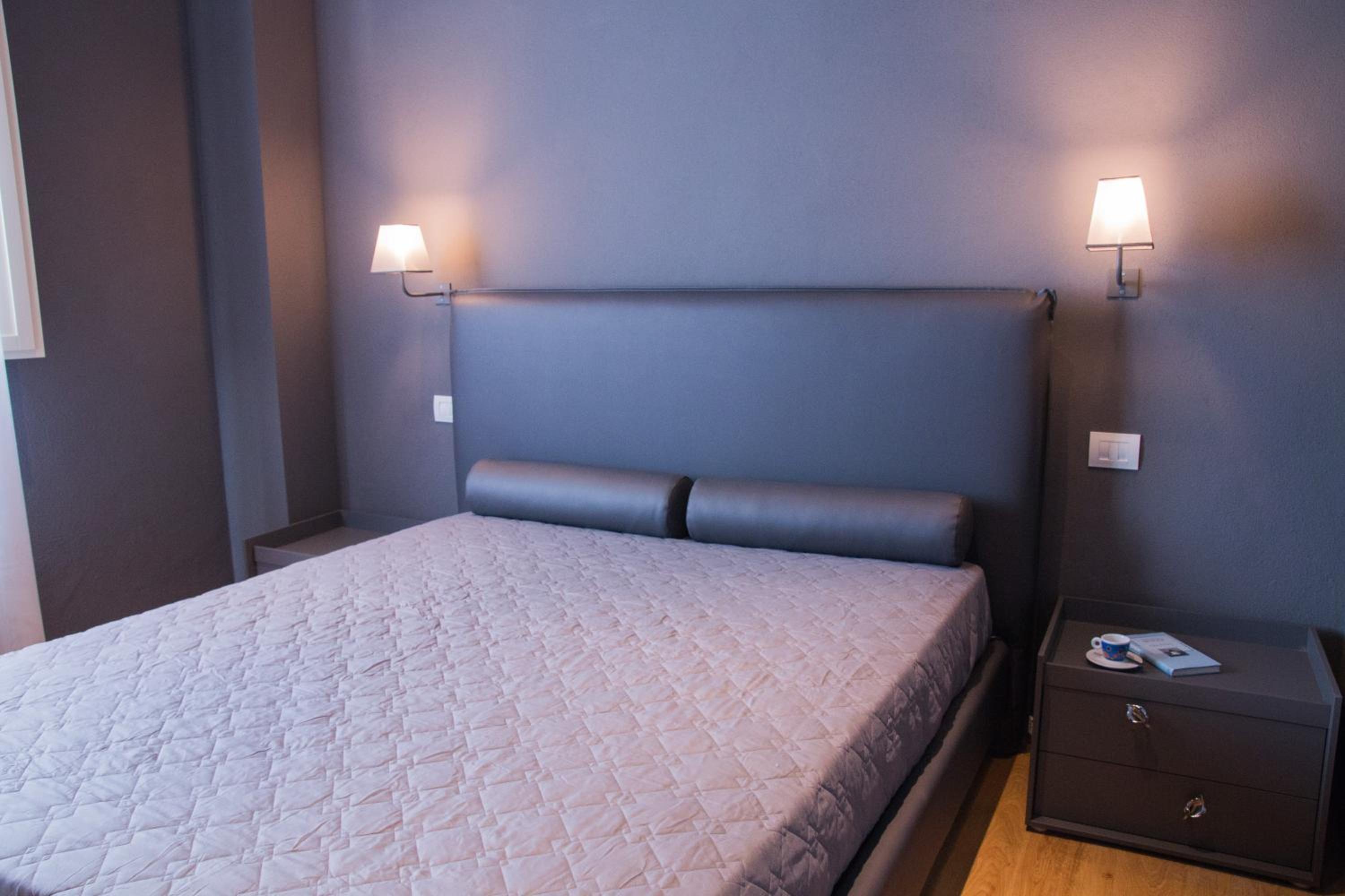 Double Room with Private Bathroom photo 2