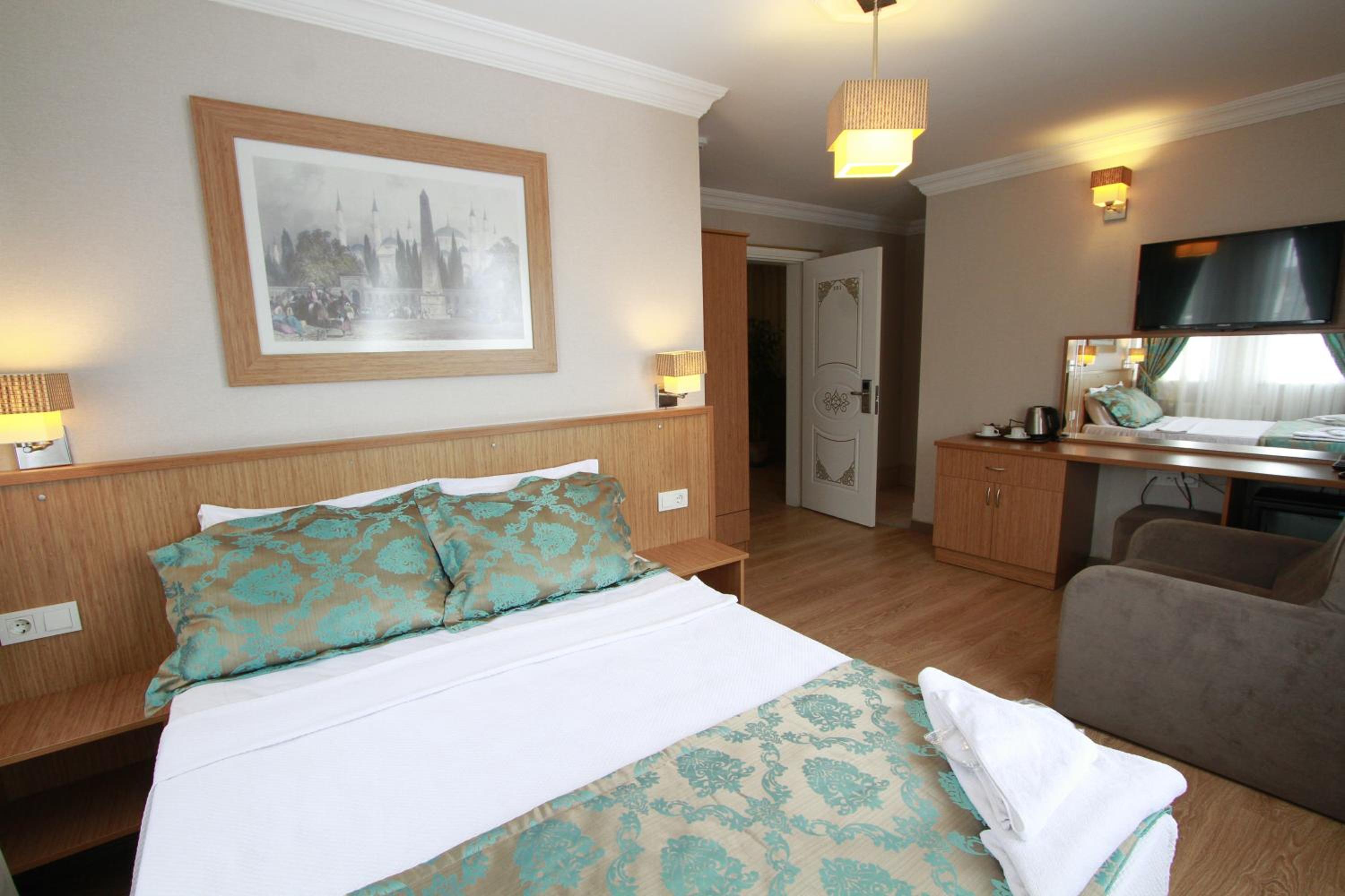 Standard Triple Room photo 3