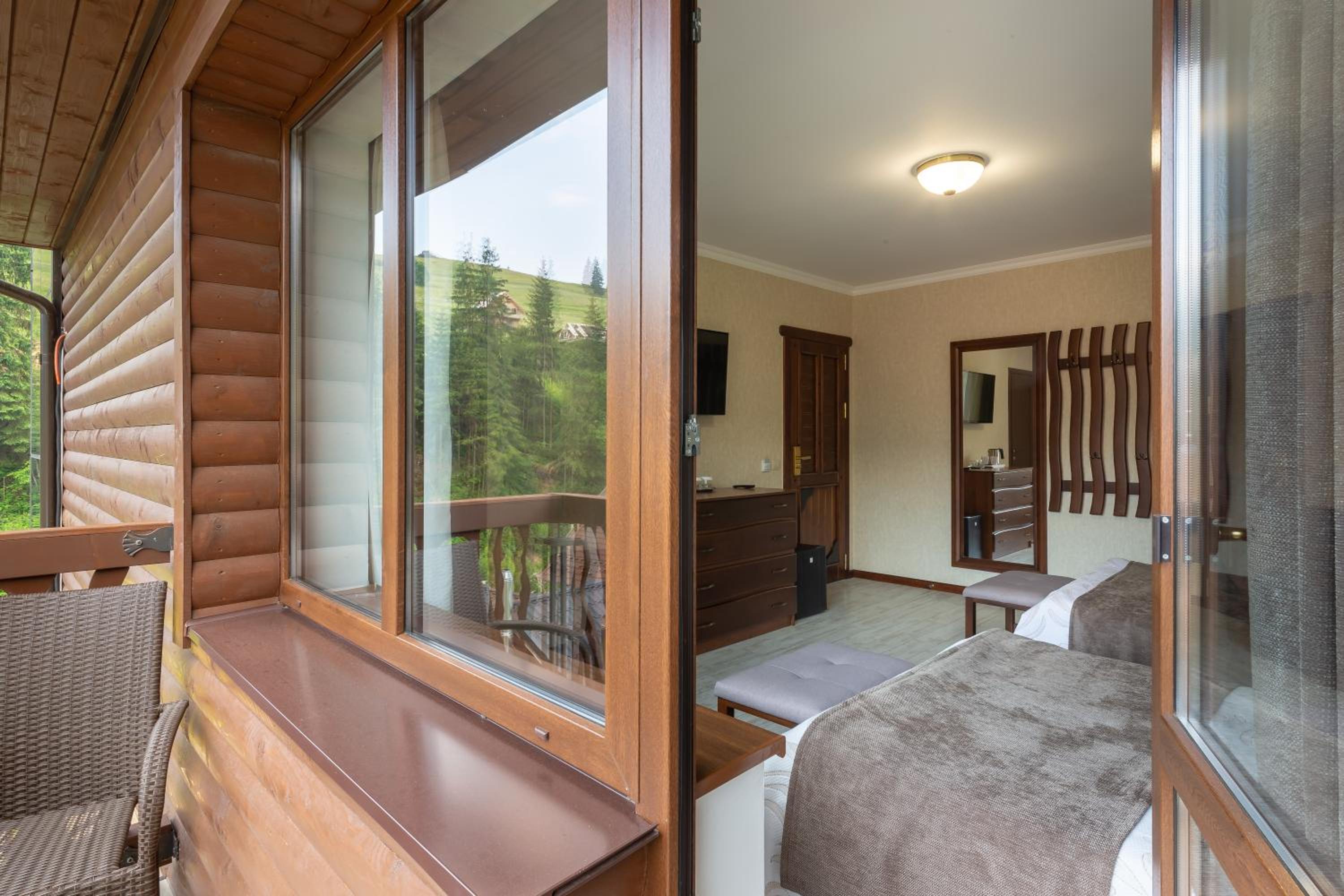 Superior Twin Room with Balcony photo 3