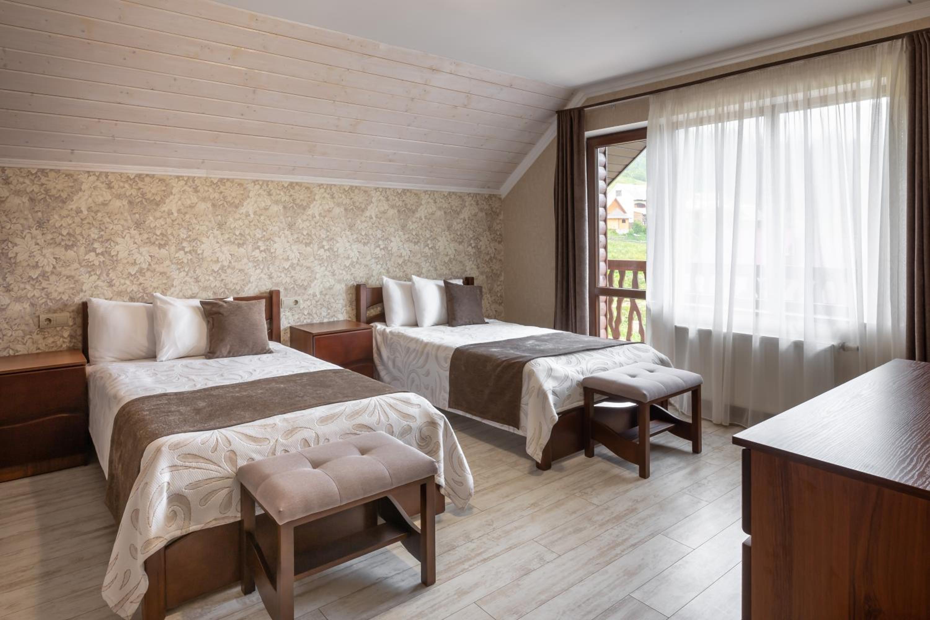 Superior Twin Room with Balcony photo 2