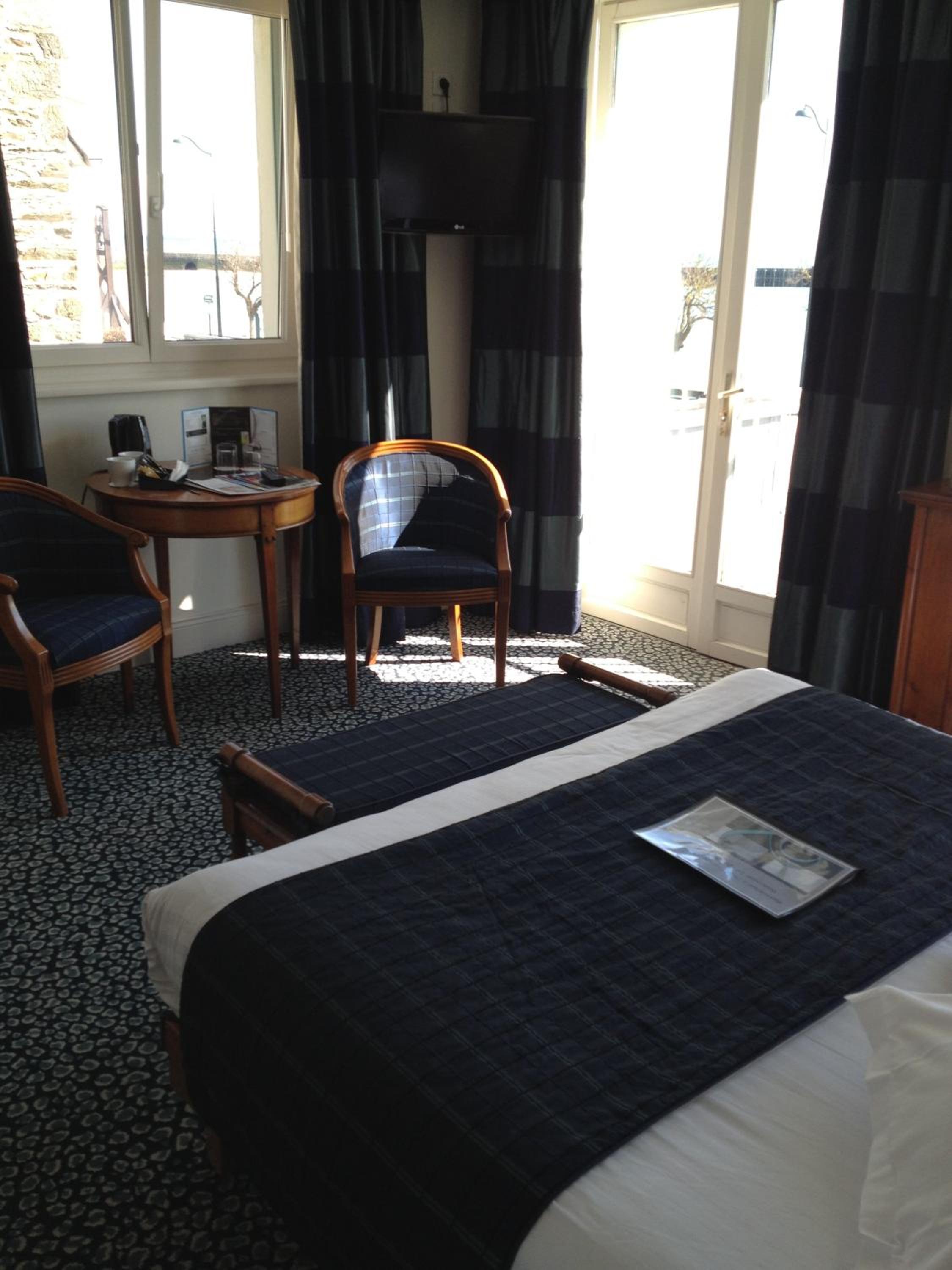 Prestige Double Room with Sea View - Photo 3